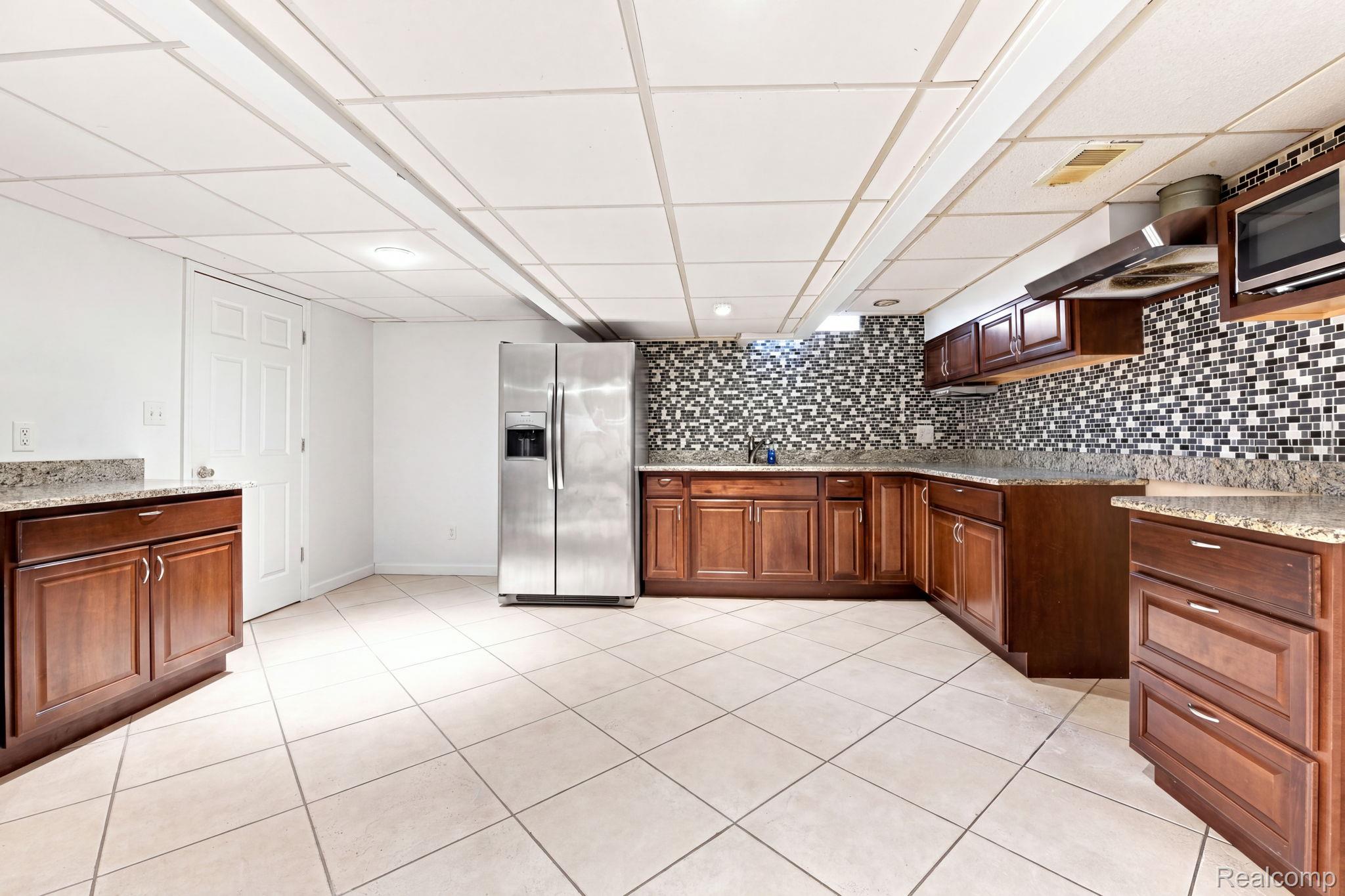 18779 Sandhurst Drive Property Photo 35