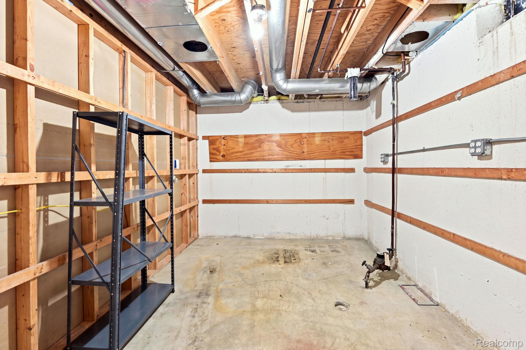 18779 Sandhurst Drive Property Photo 42