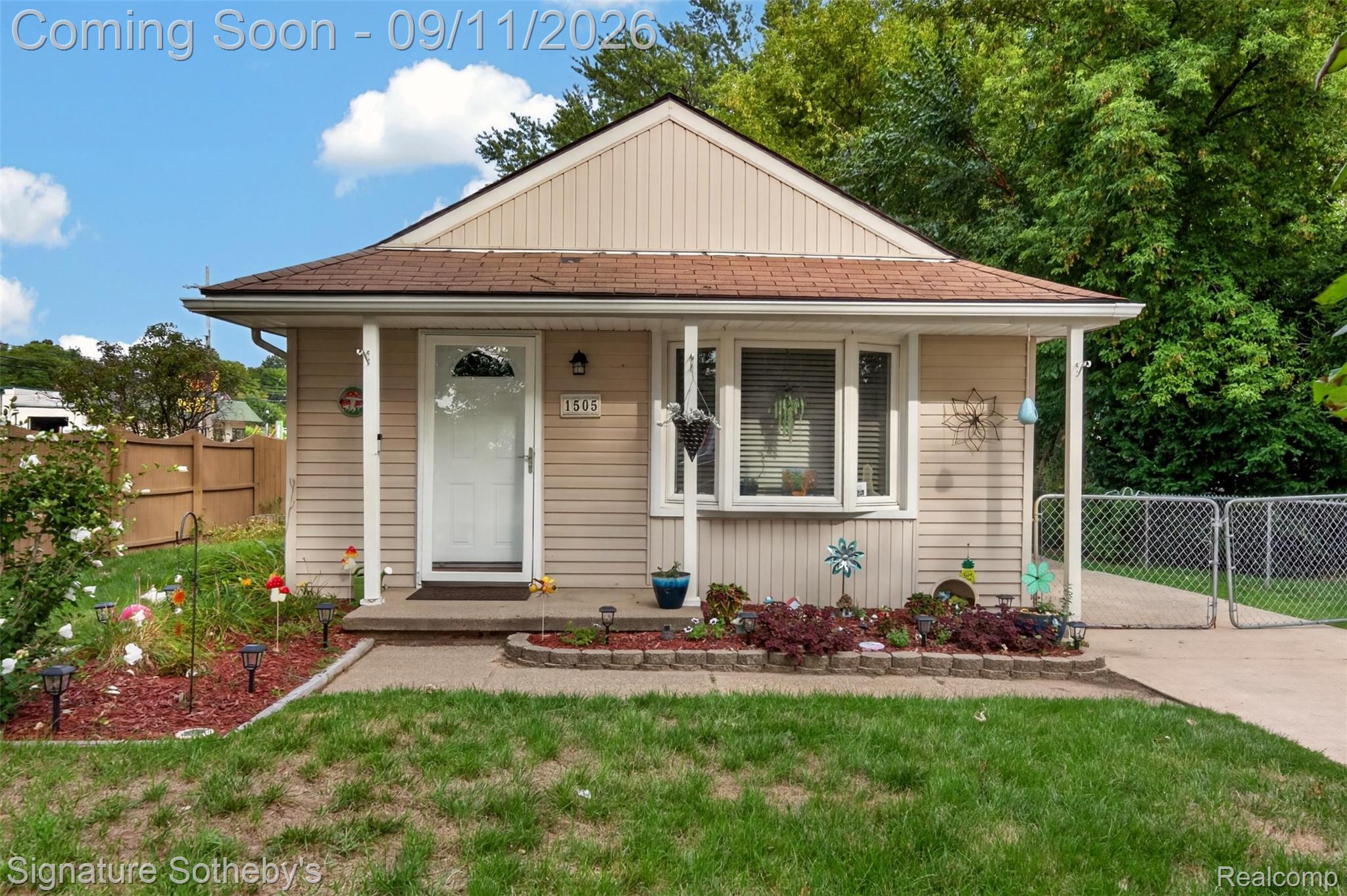 1505 Wilmot Street Property Photo 1