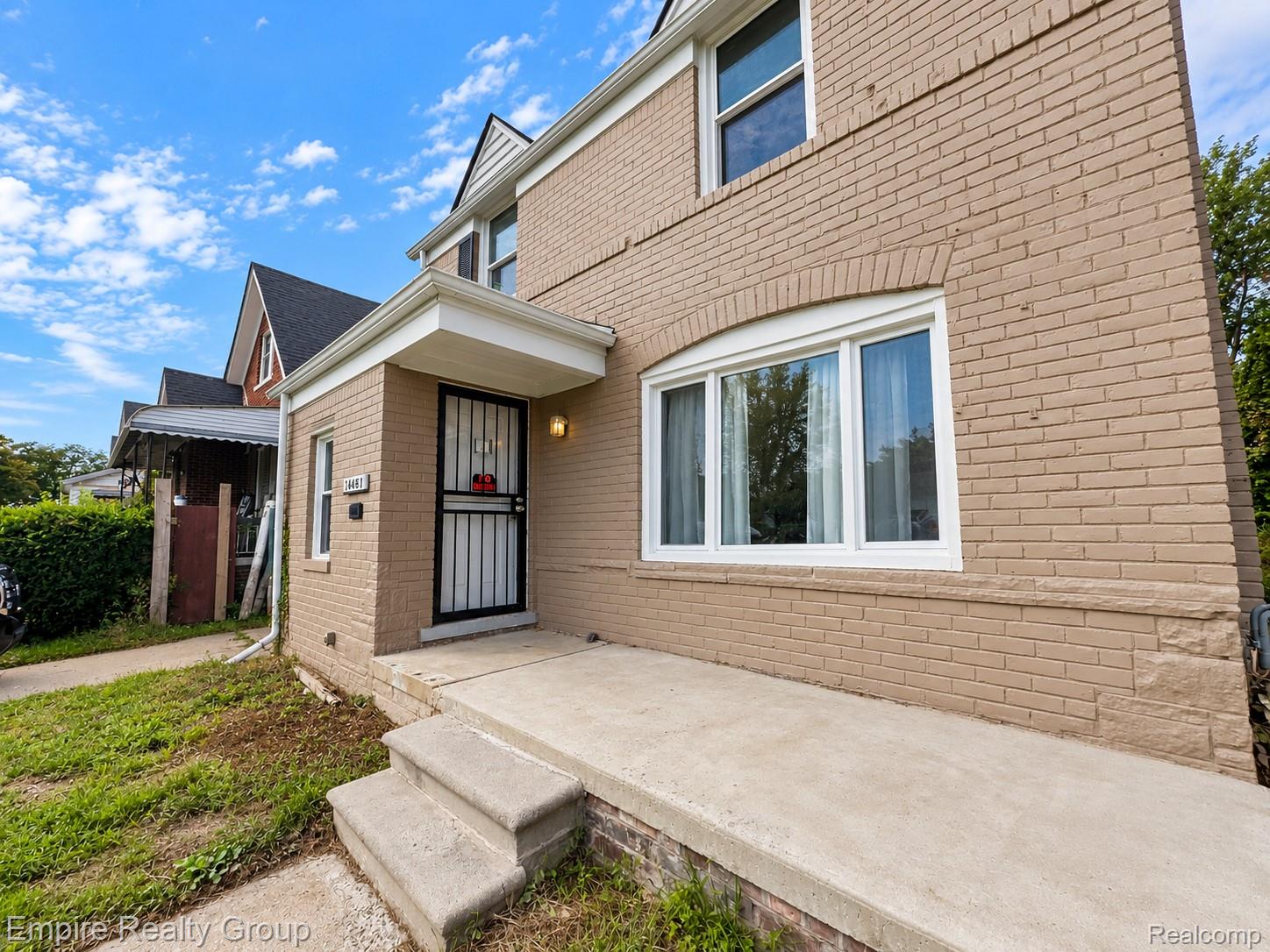 14481 Maddelein Street Property Photo 6