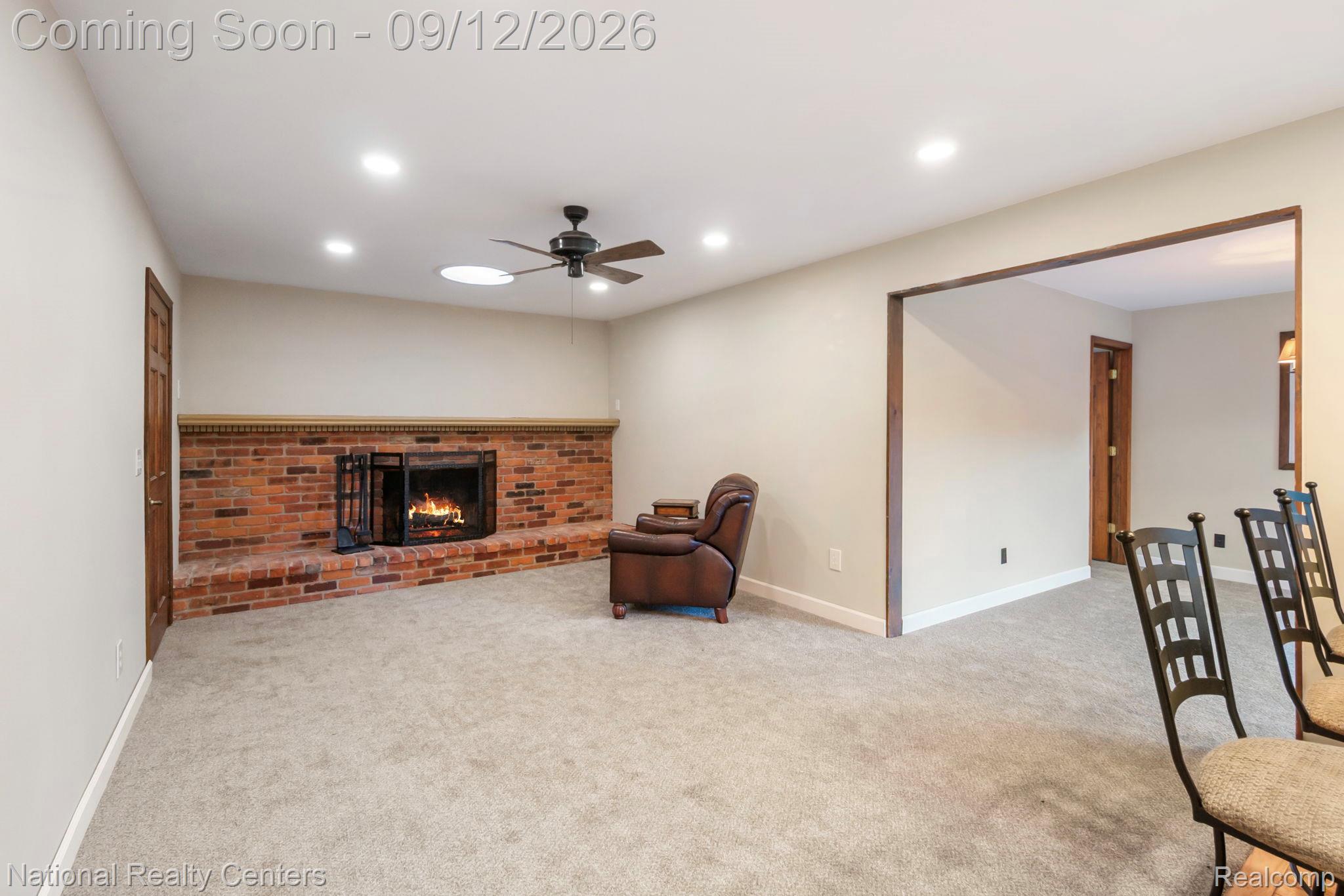 2074 Pear Tree Lane Property Photo 7