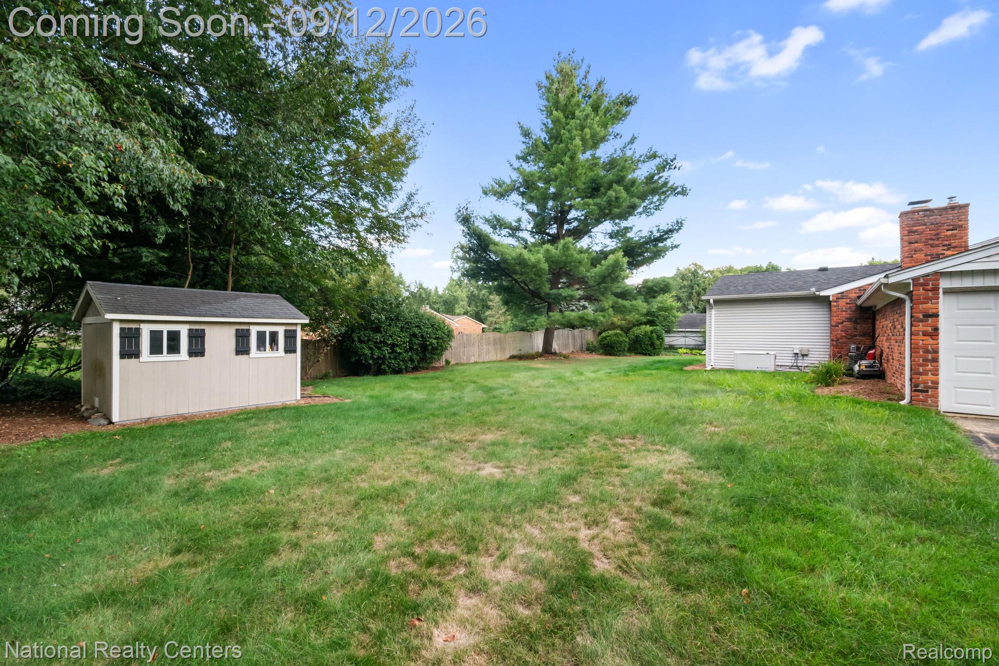 2074 Pear Tree Lane Property Photo 16