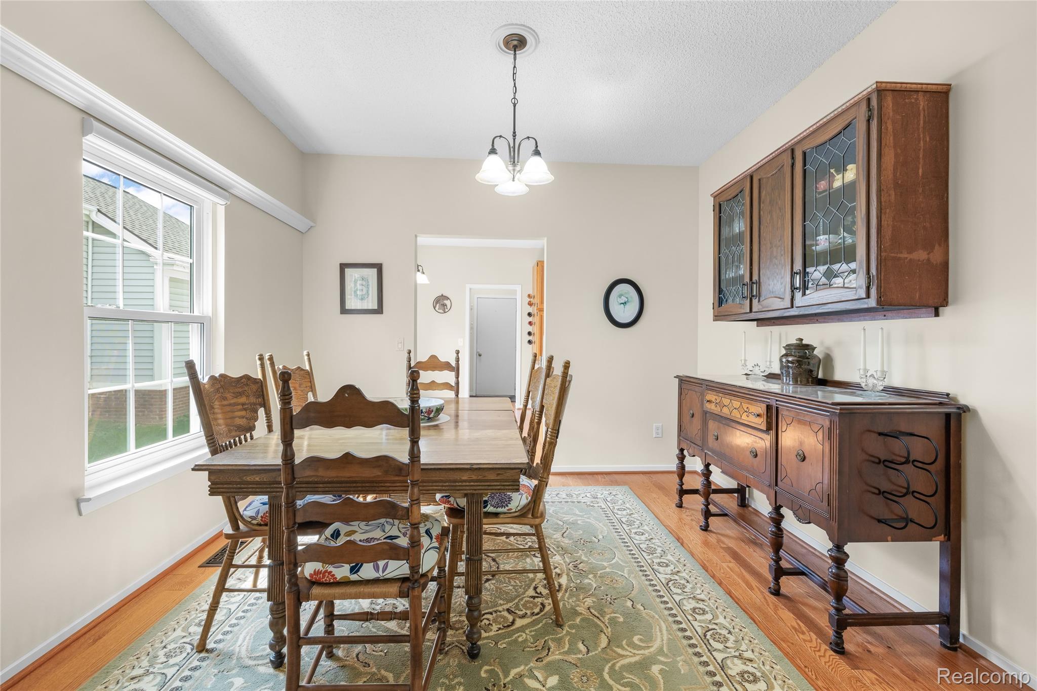 41601 Sleepy Hollow Drive Property Photo 15