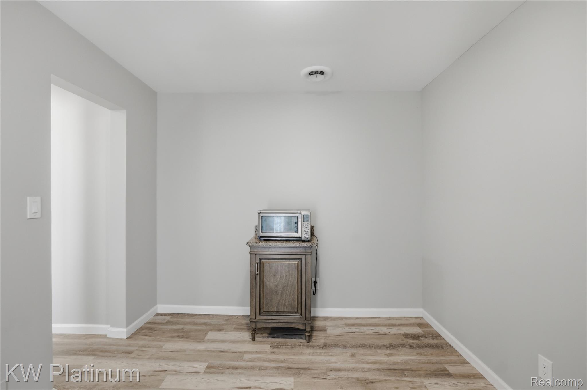 48008 Forbes Drive Property Photo 7