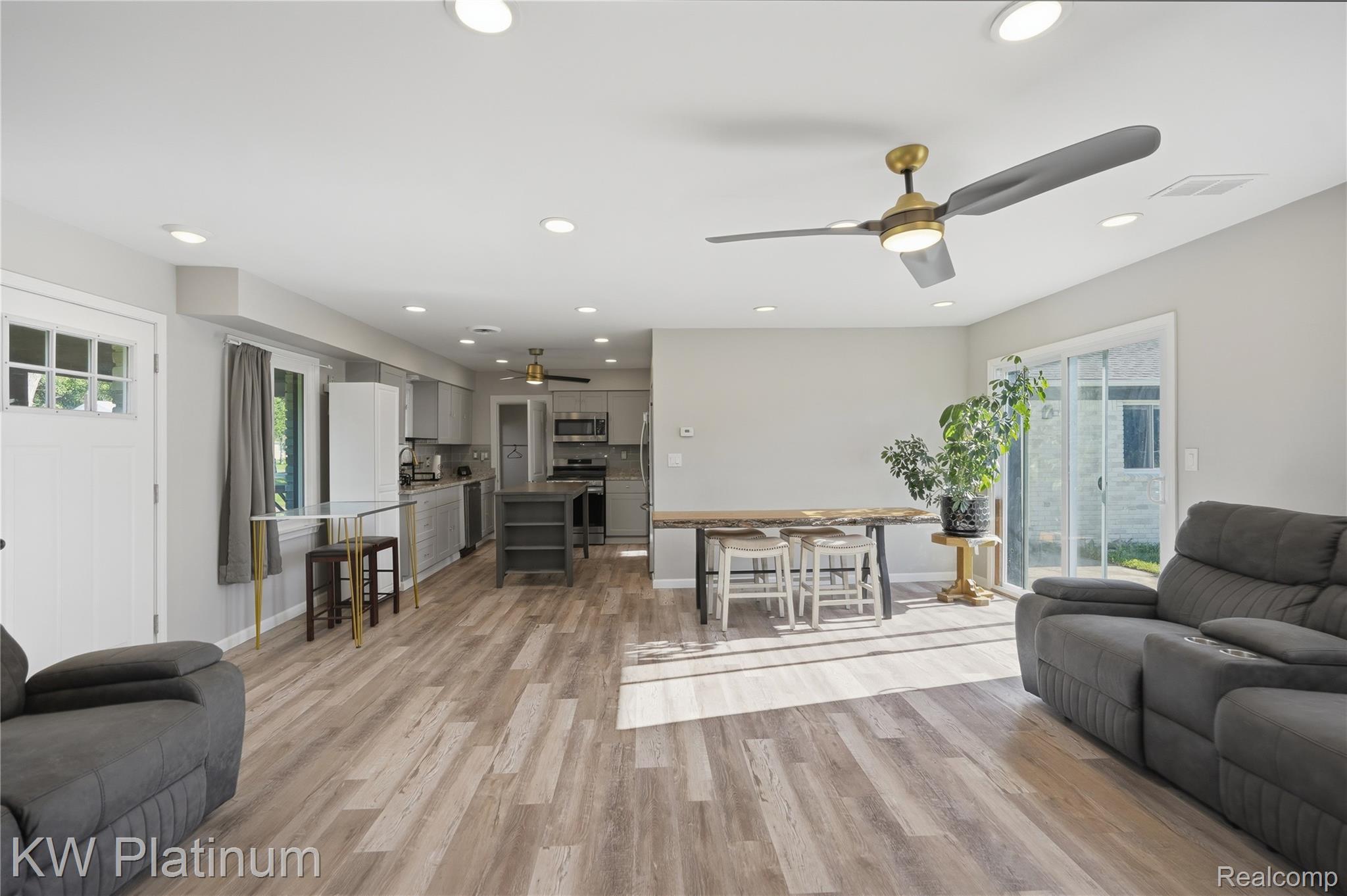 48008 Forbes Drive Property Photo 11