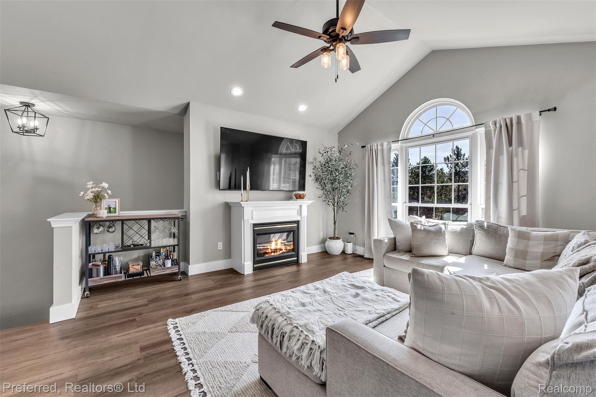16776 Dover Drive Property Photo 13
