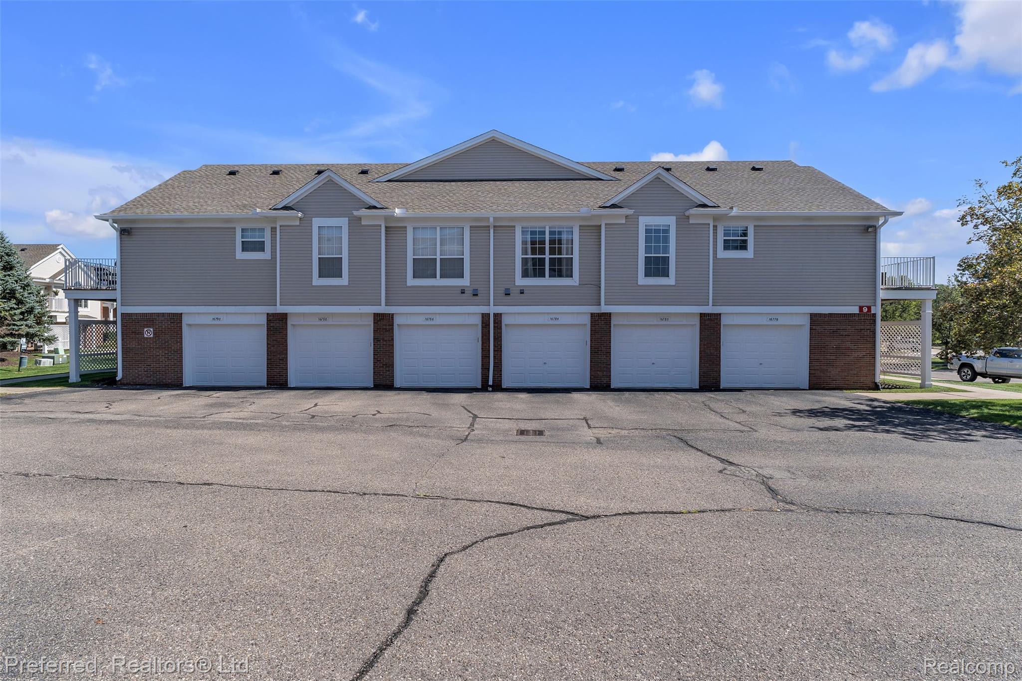 16776 Dover Drive Property Photo 40