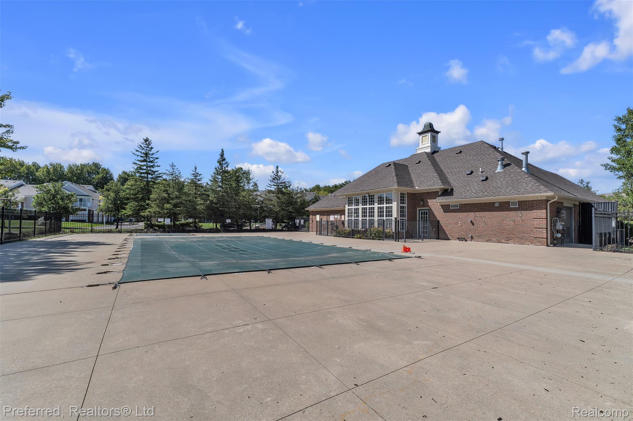 16776 Dover Drive Property Photo 43