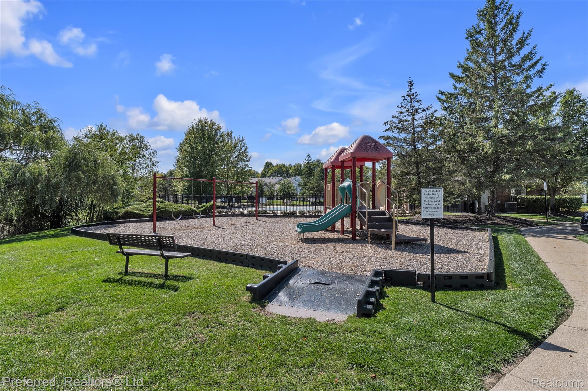 16776 Dover Drive Property Photo 44
