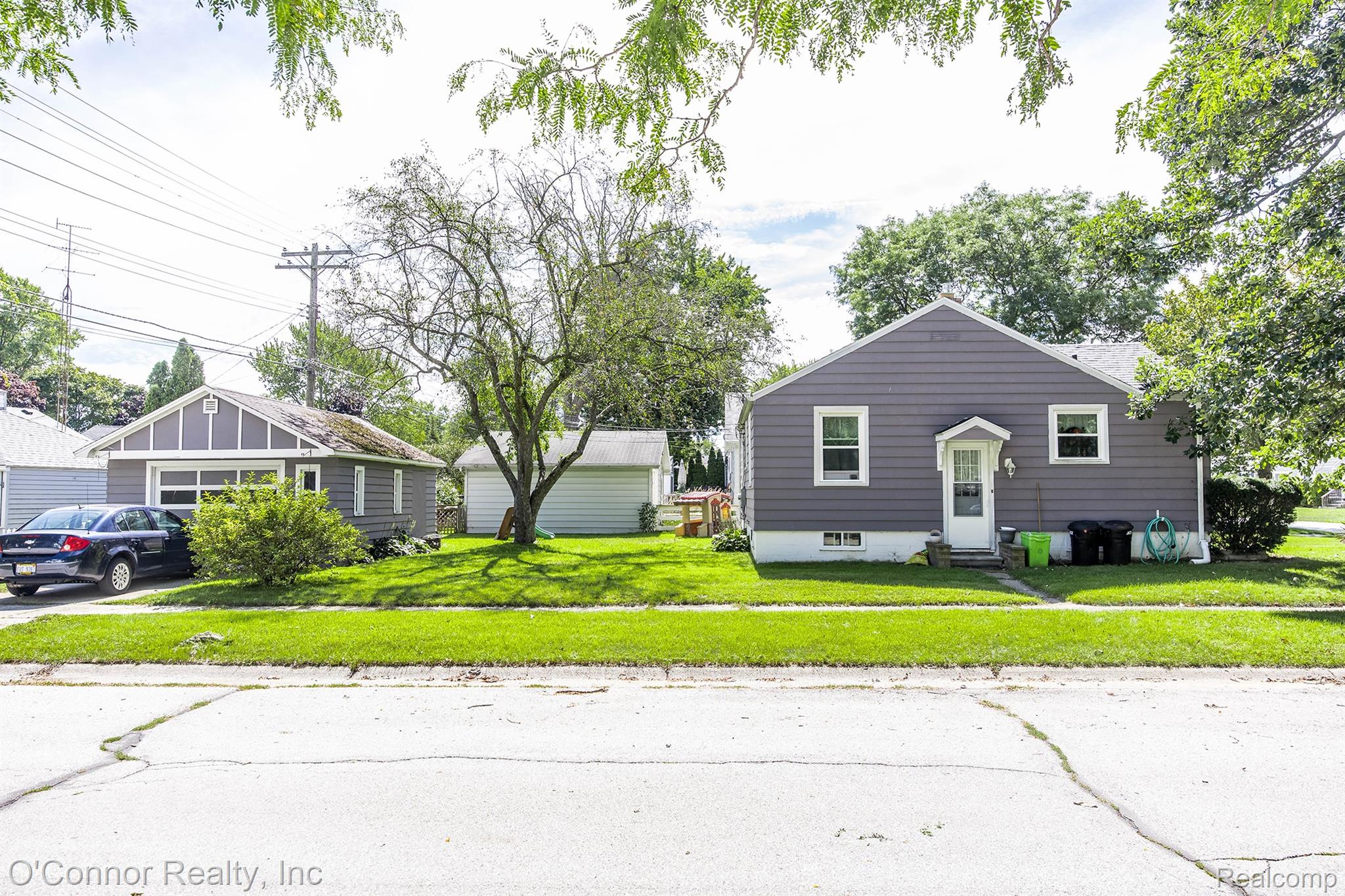 2932 Cooper Avenue Property Photo 2