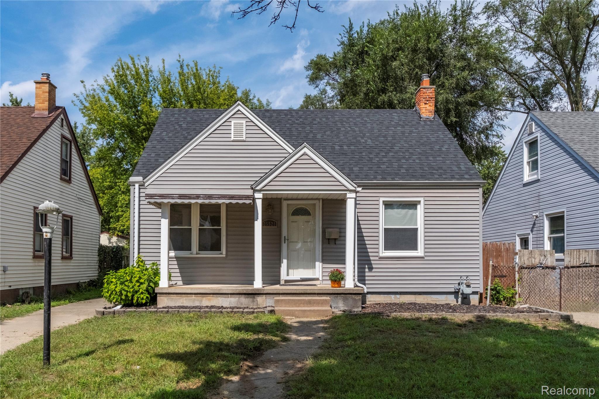 25528 Stanford Street Property Photo 1