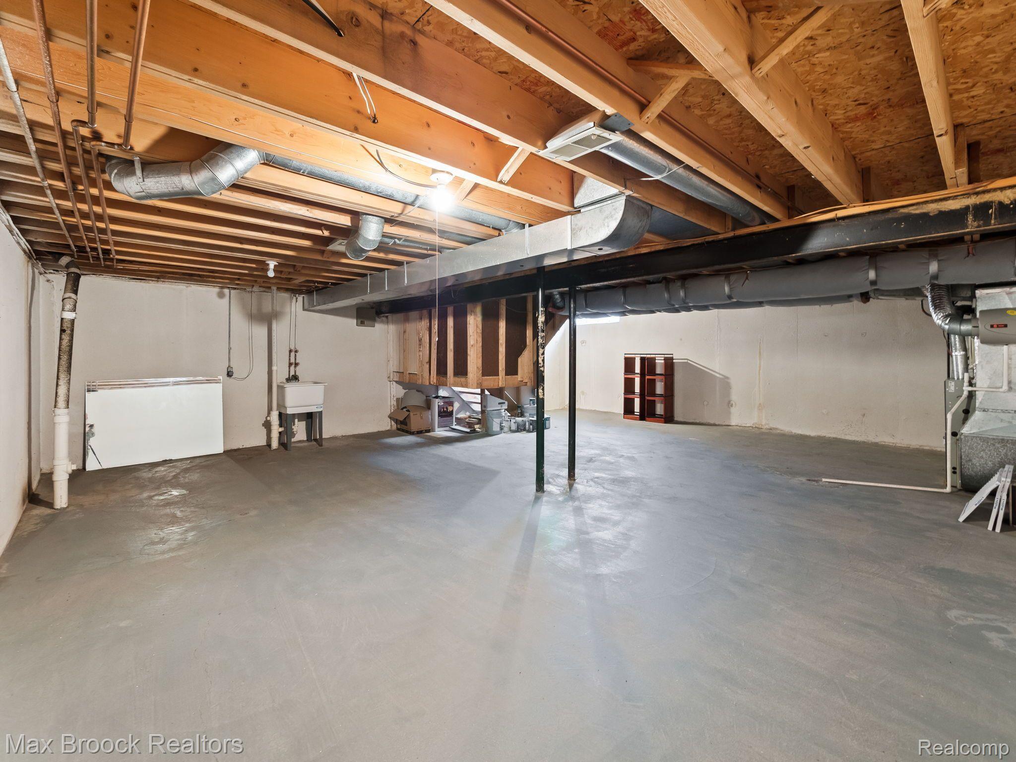 6608 Maple Lakes Drive Property Photo 44