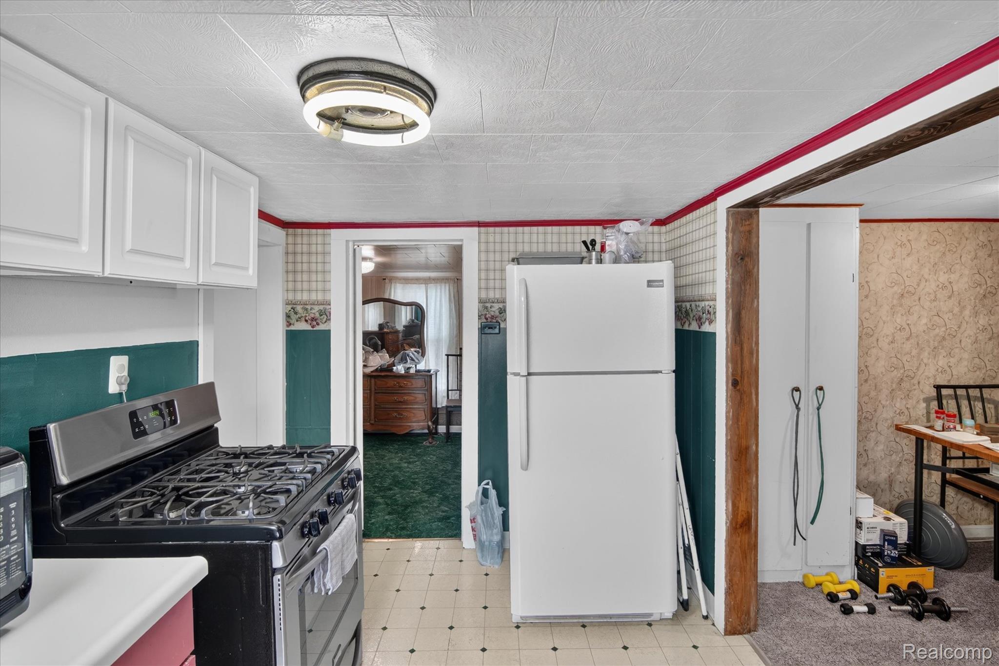 1026 Bristol Street Property Photo 19