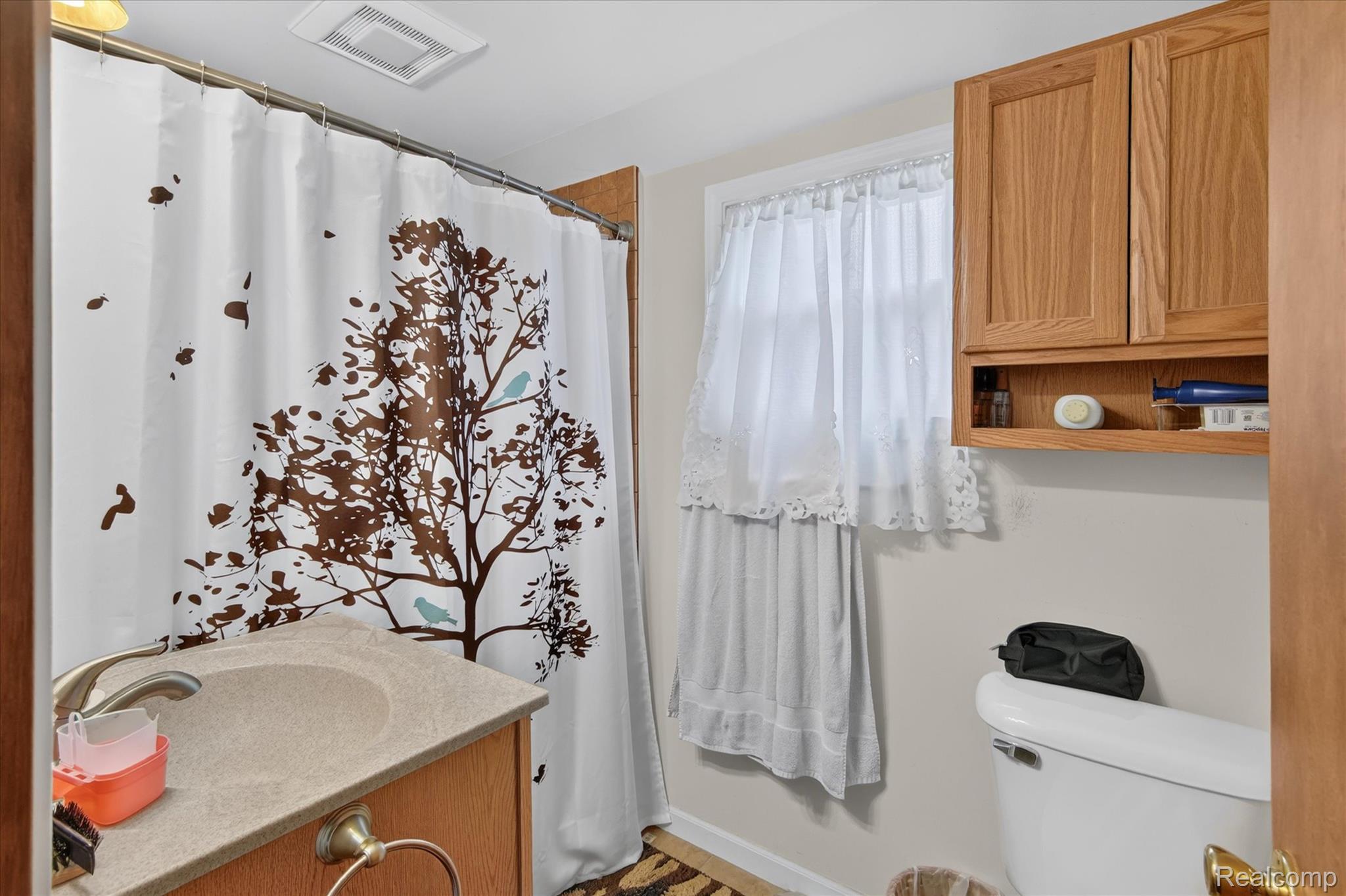 1026 Bristol Street Property Photo 24