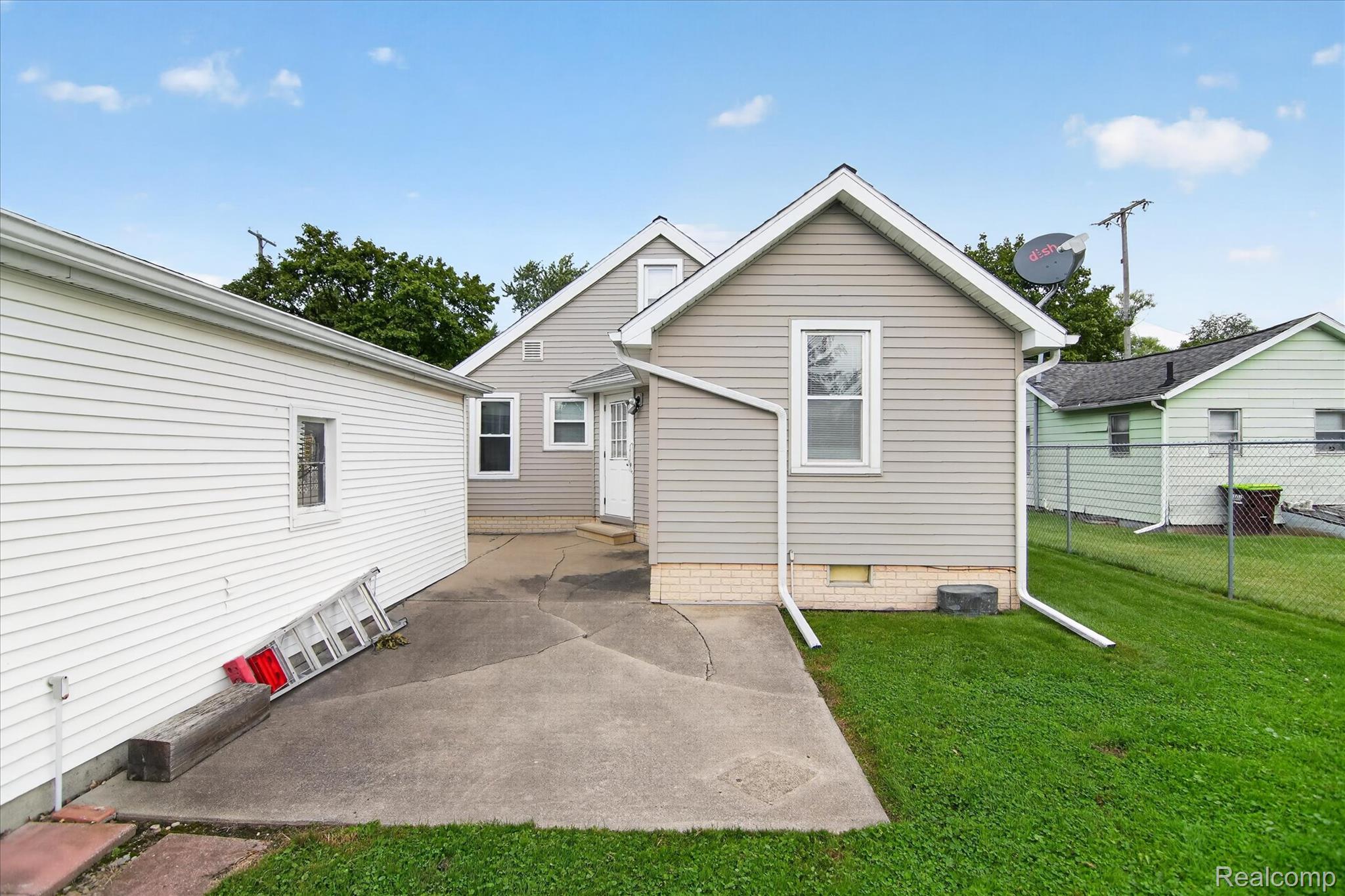 1026 Bristol Street Property Photo 34