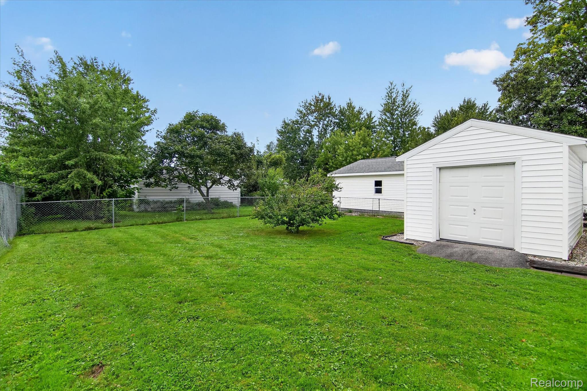 1026 Bristol Street Property Photo 39