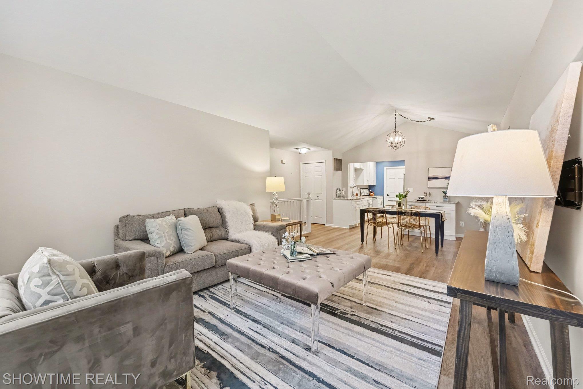 3524 Tremonte Circle Property Photo 4