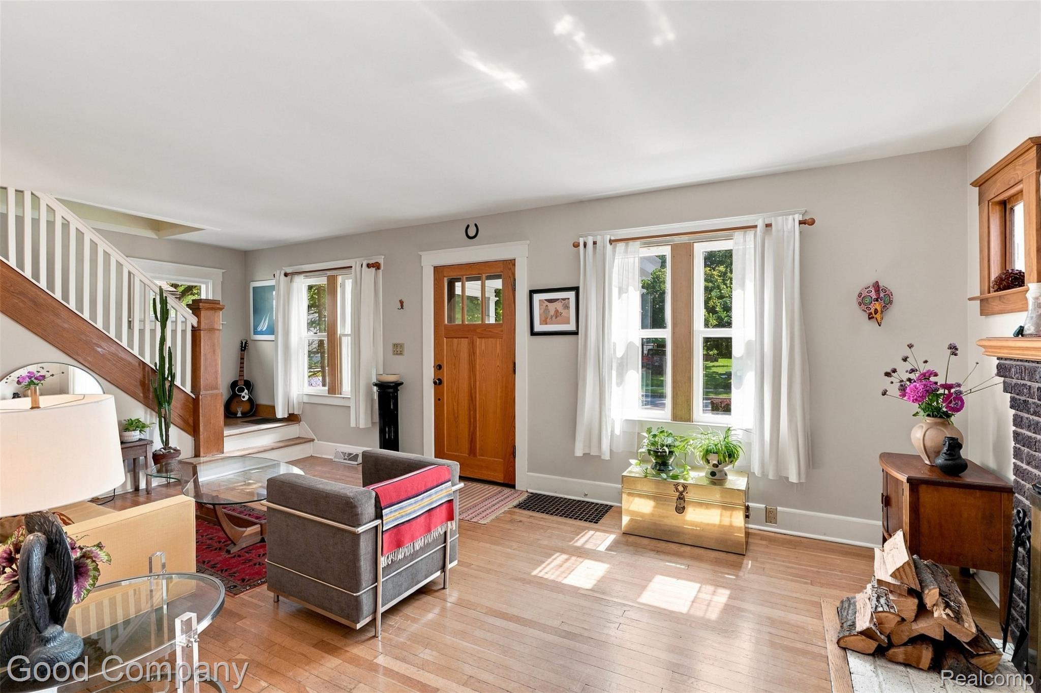 535 Gardenia Avenue Property Photo 1