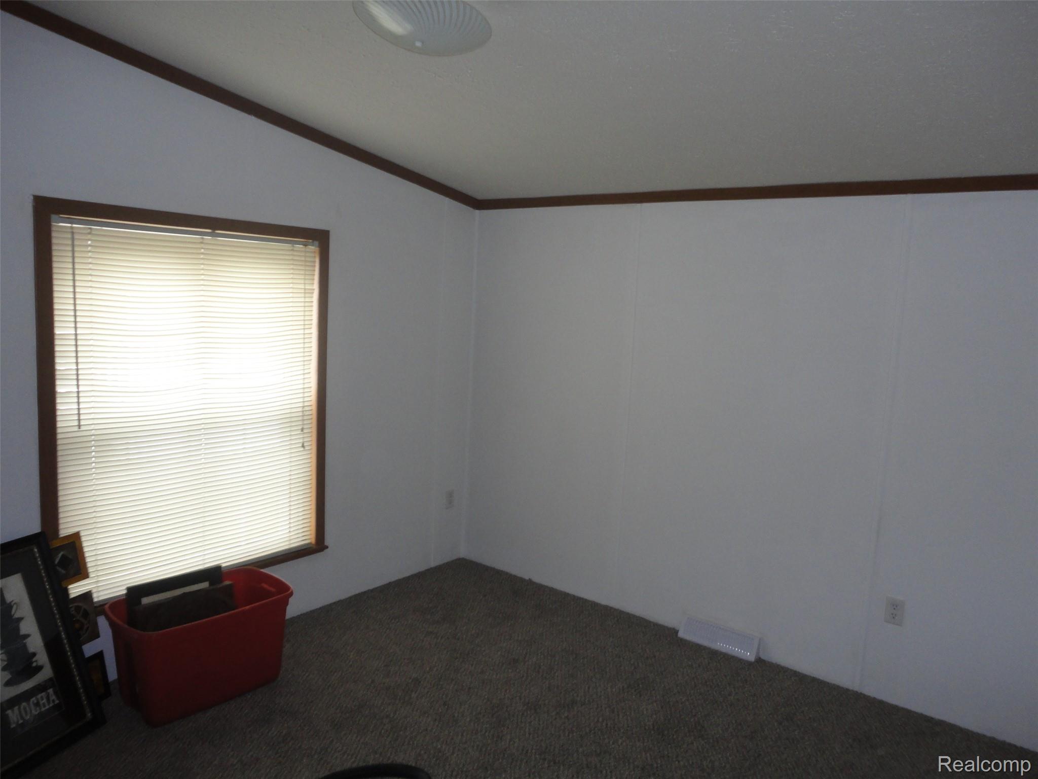 25182 Frontier Circle Property Photo 12