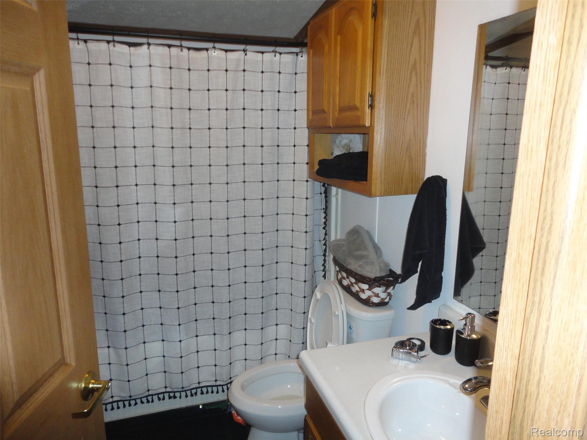 25182 Frontier Circle Property Photo 13