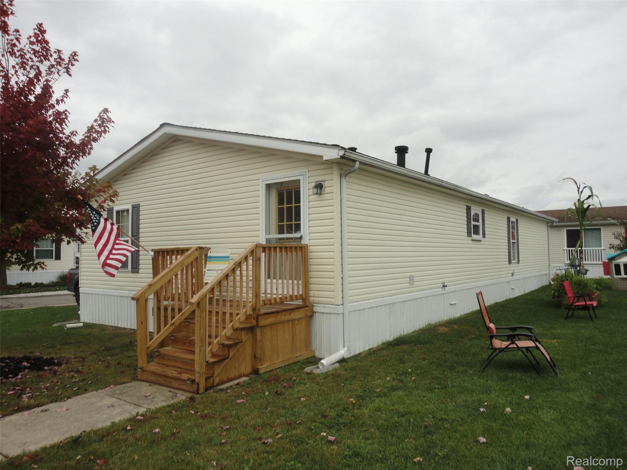 25182 Frontier Circle Property Photo 16
