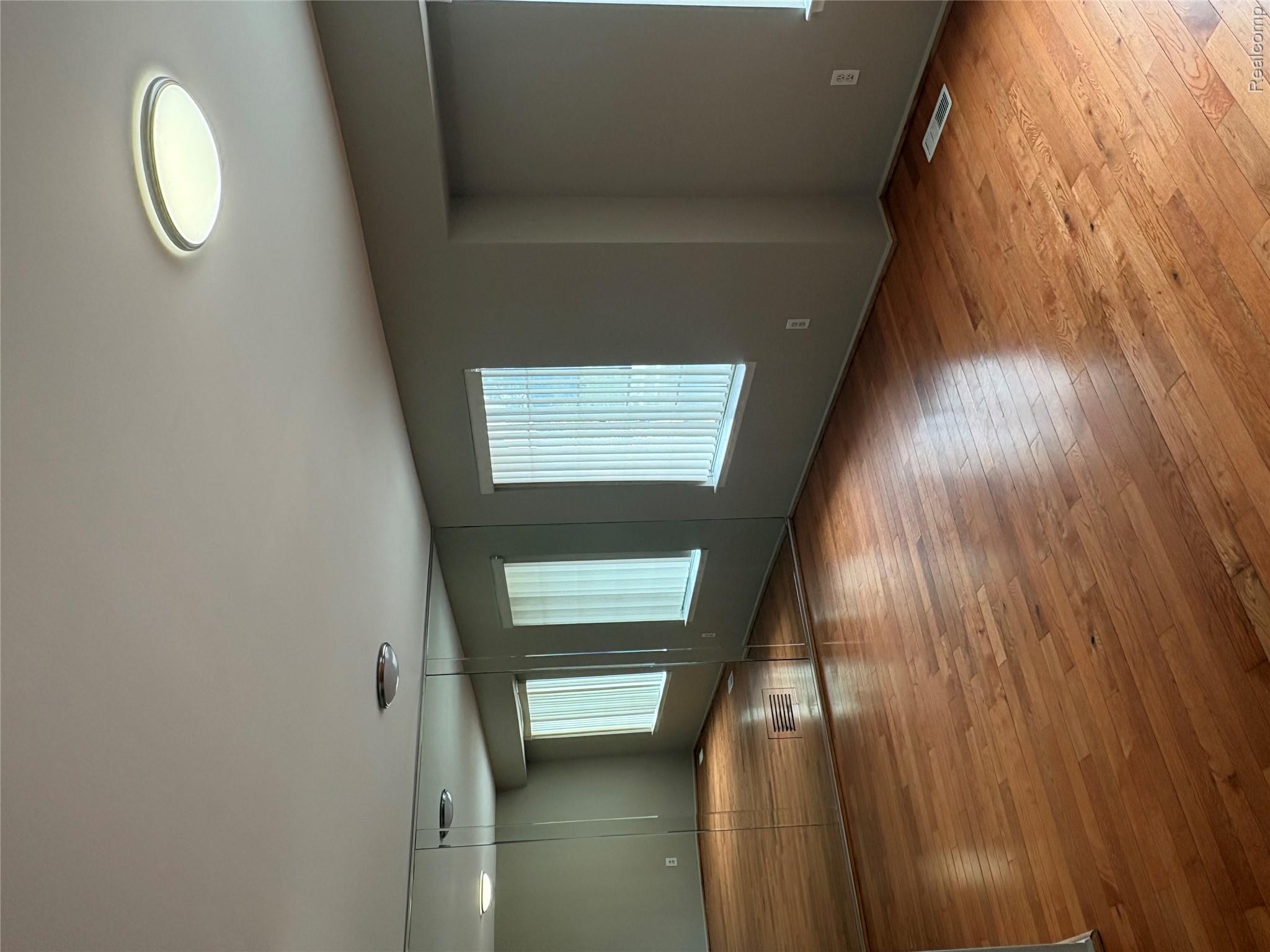 30200 Southfield Road Property Photo 12