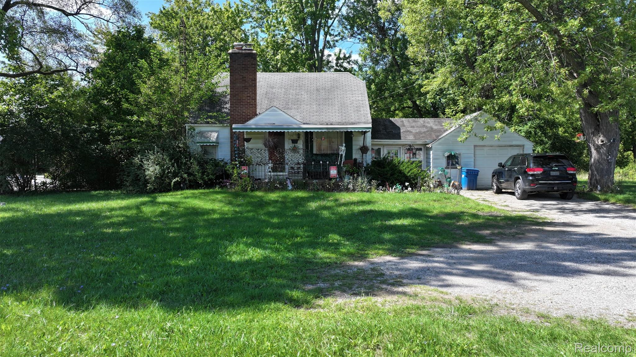 1220 Belsay Property Photo 1