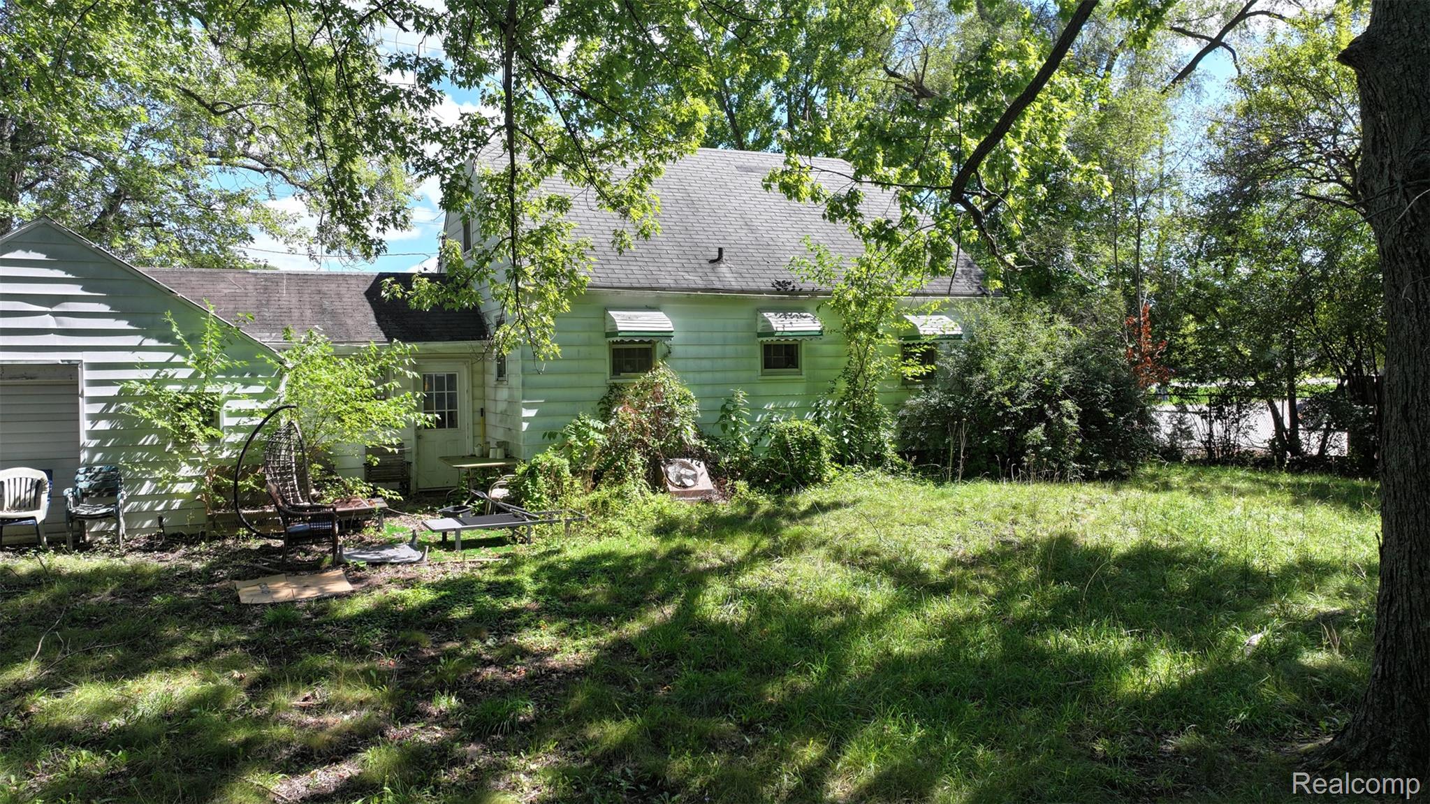 1220 Belsay Property Photo 7