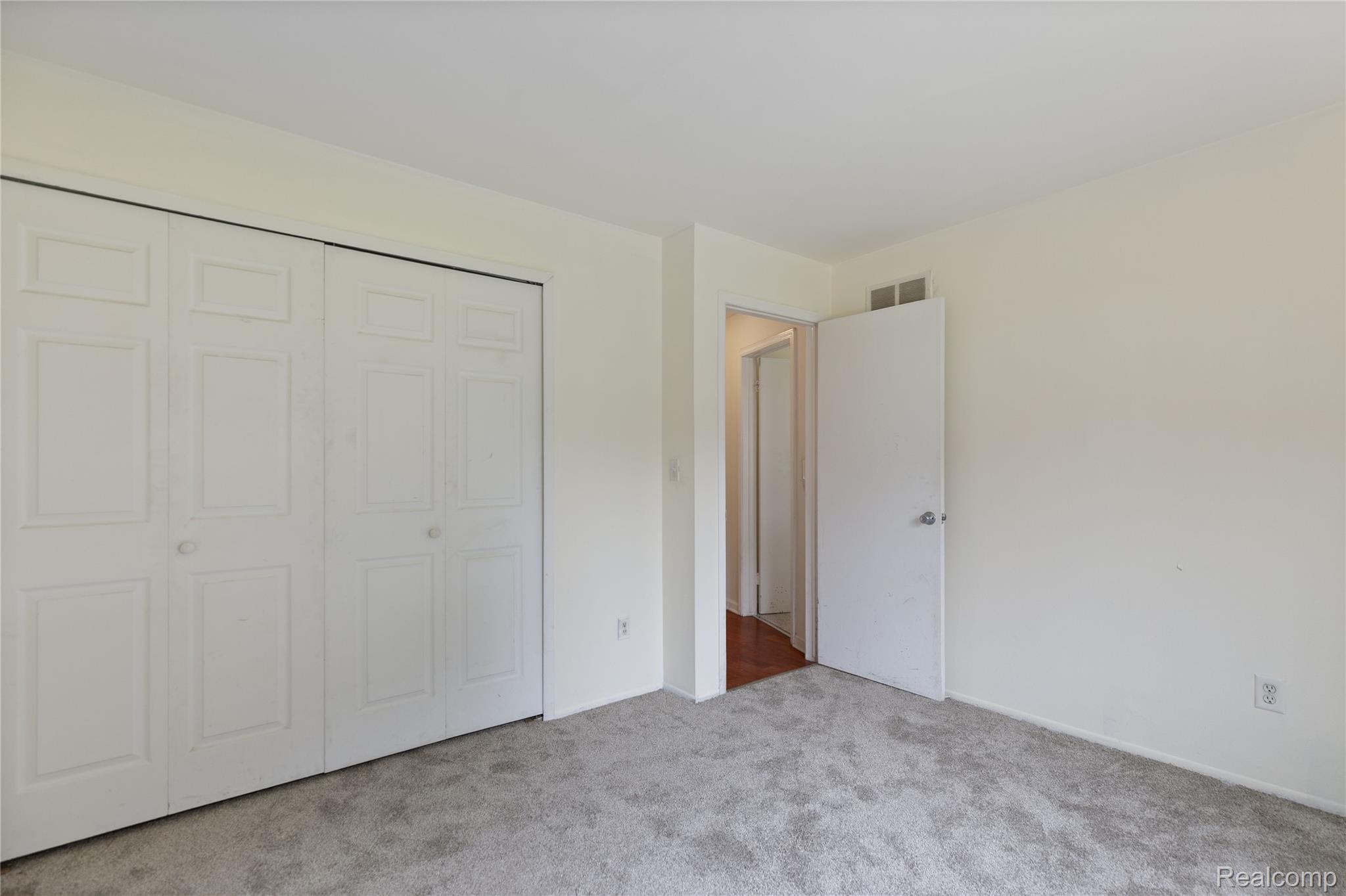 14200 Ivanhoe Drive 159 Property Photo 11