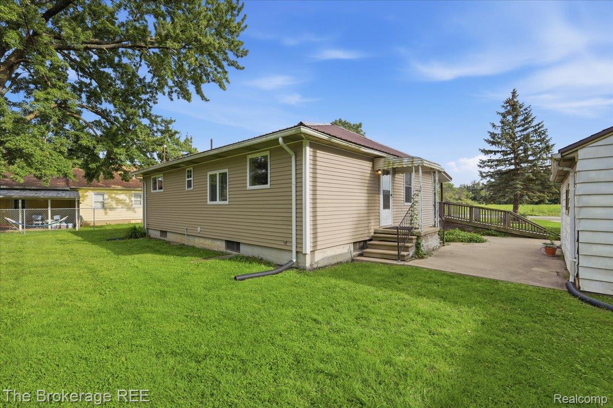 11973 E Brooks Road Property Photo 4
