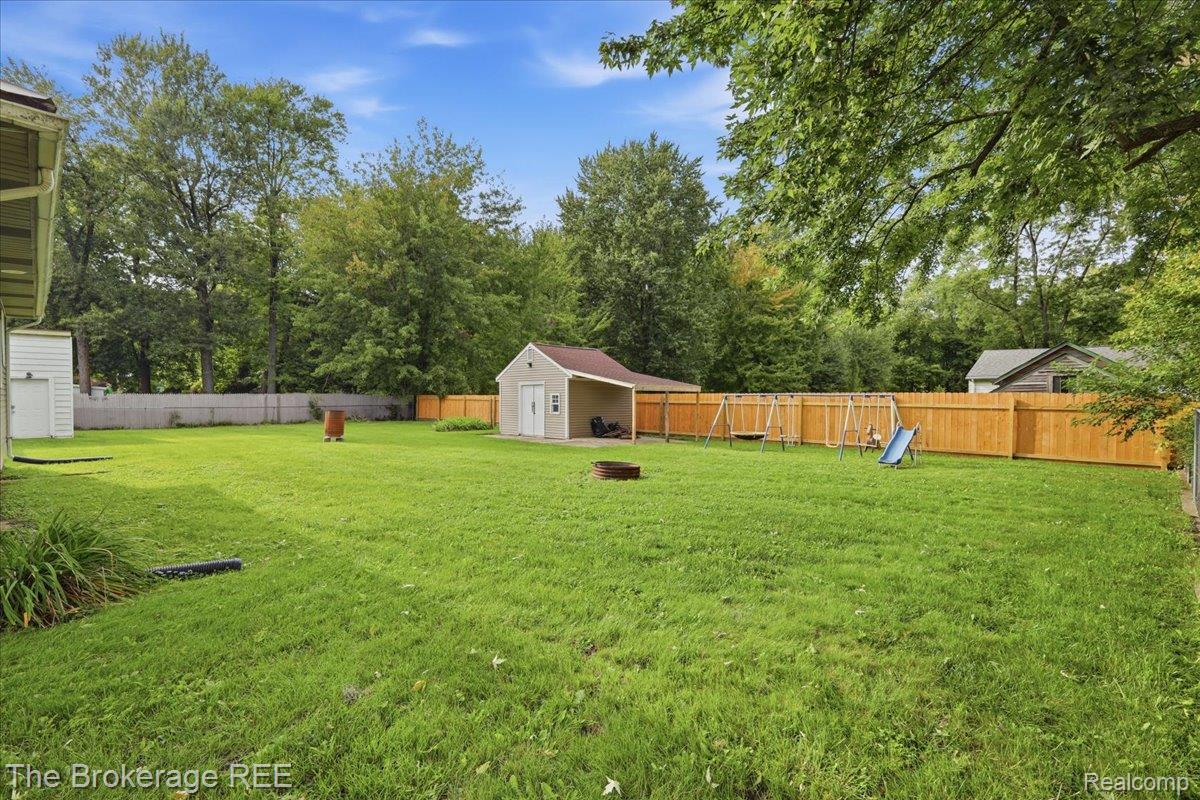 11973 E Brooks Road Property Photo 24