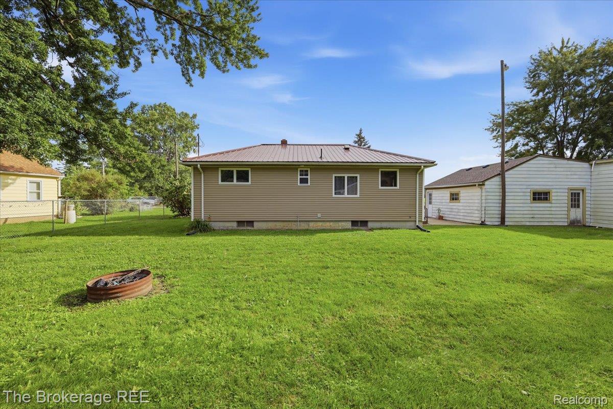 11973 E Brooks Road Property Photo 25