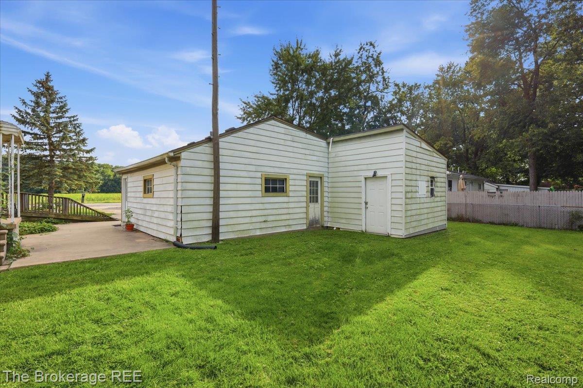 11973 E Brooks Road Property Photo 26