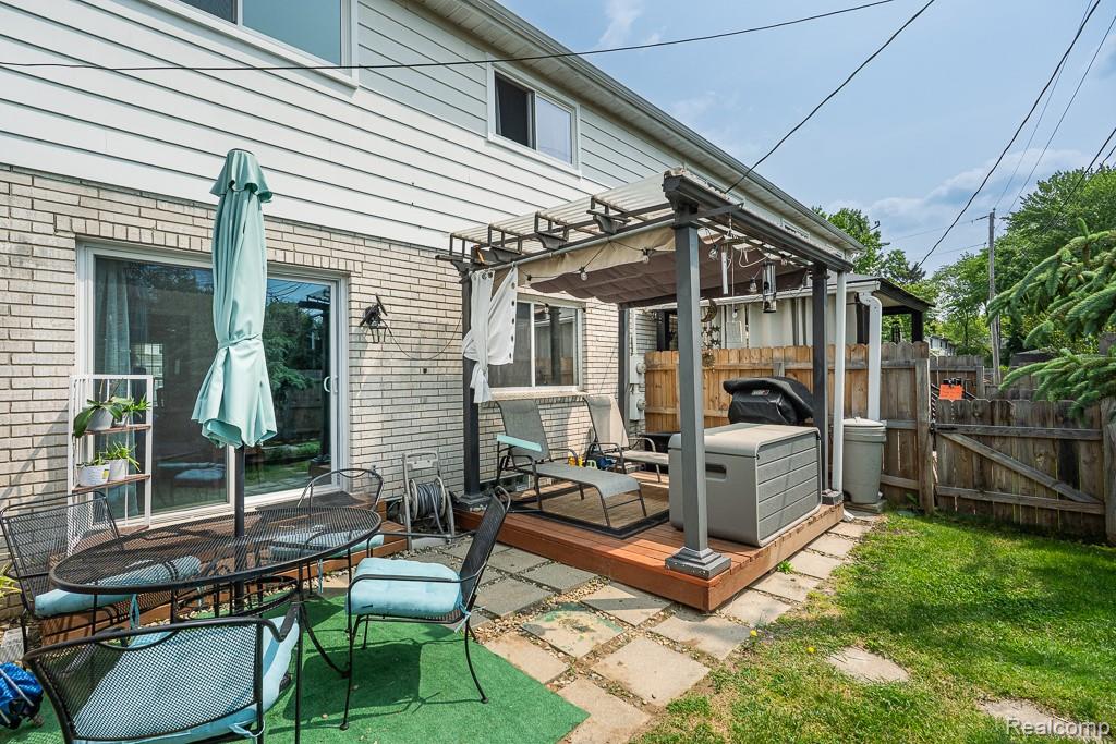 104 Manor Way Property Photo 40