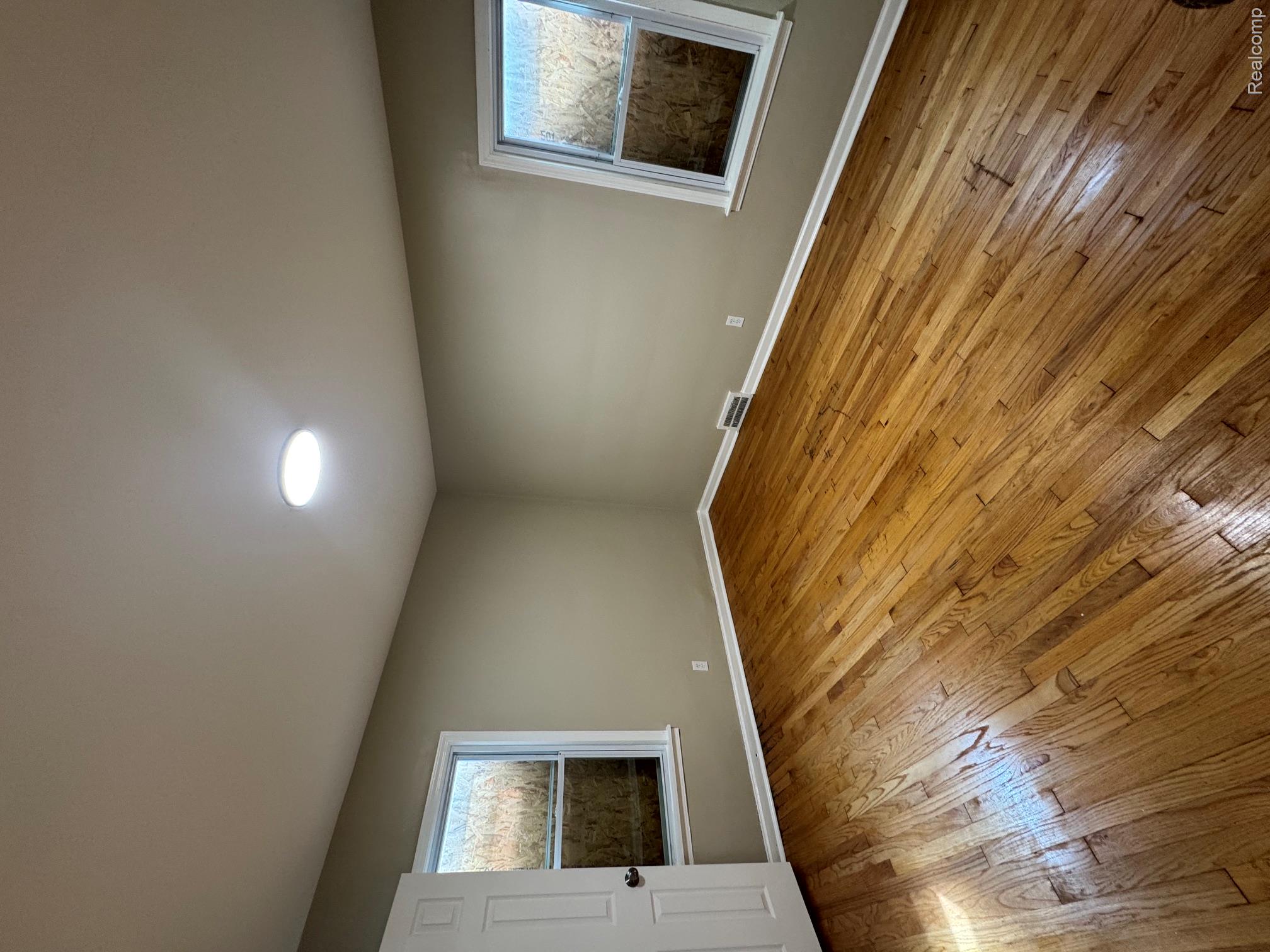9816 Balfour Road Property Photo 15