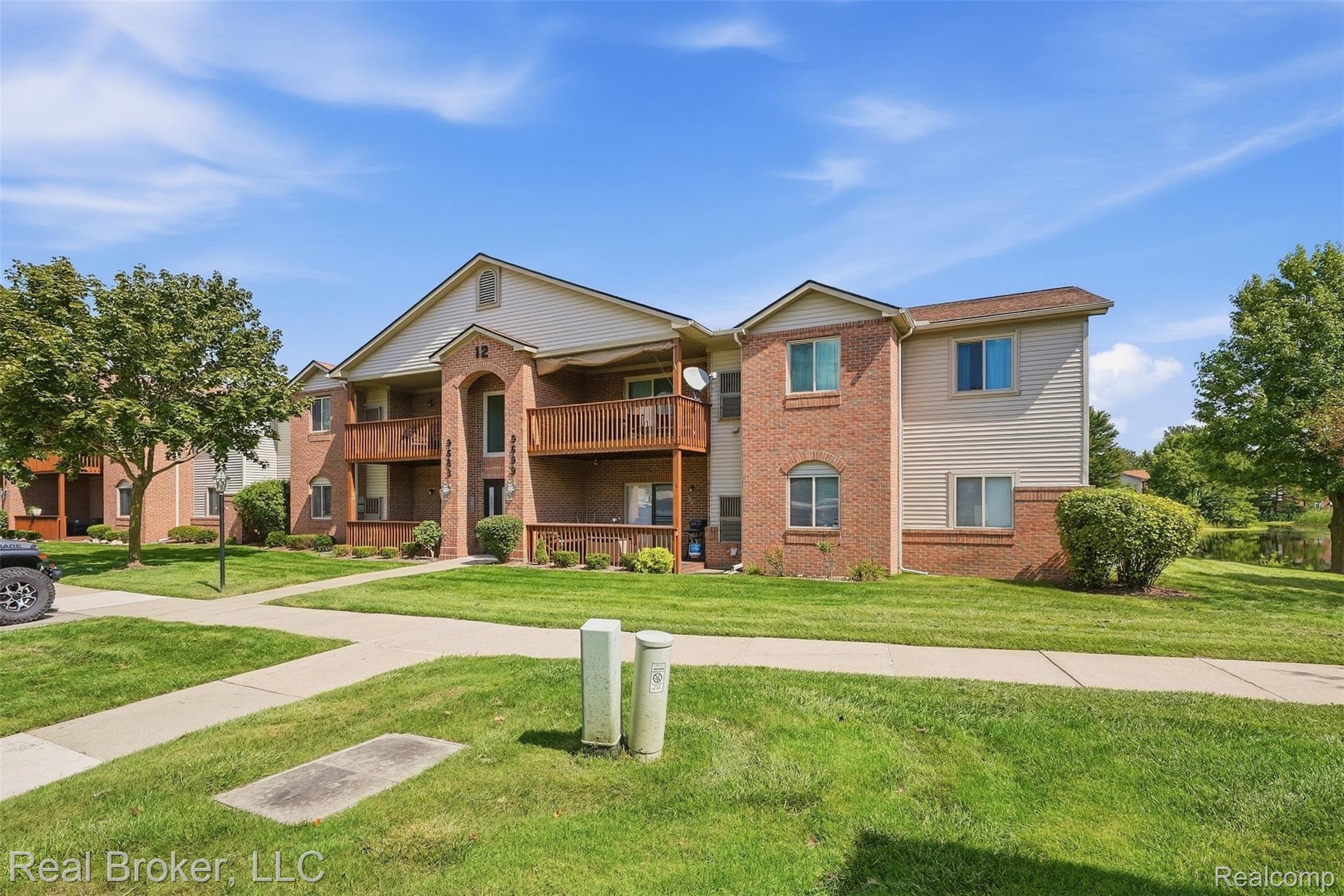 9685 Wildflower Court Property Photo 1