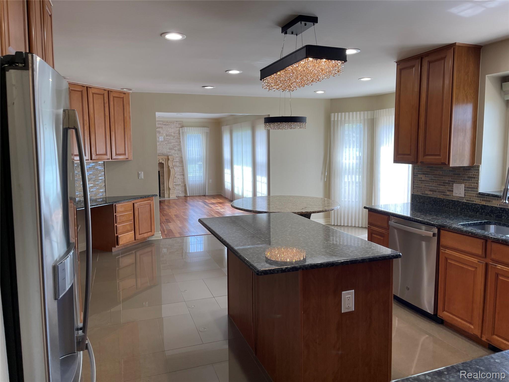 45856 Bristol Circle Property Photo 12