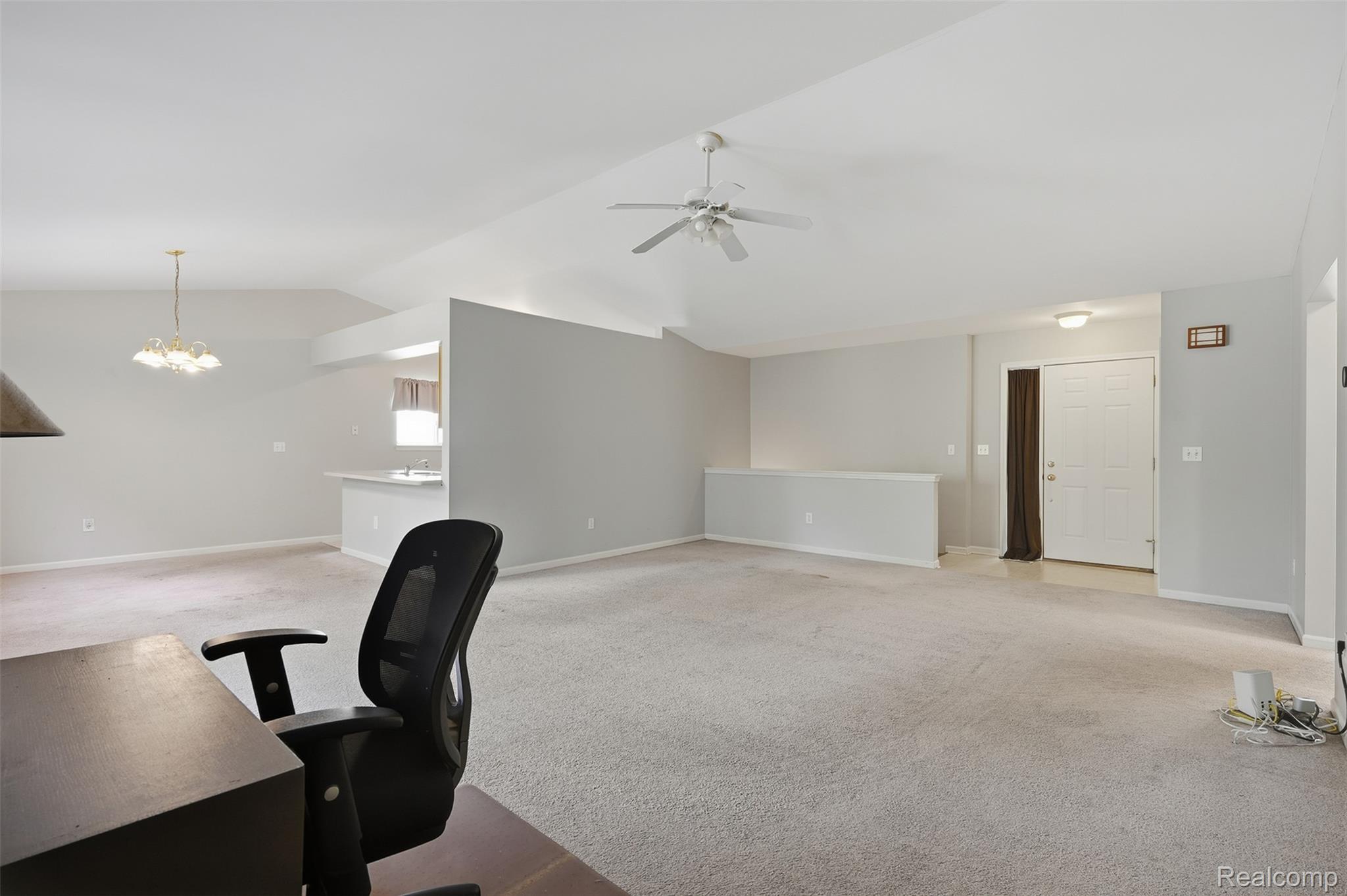 2649 Thistlewood Drive Property Photo 10