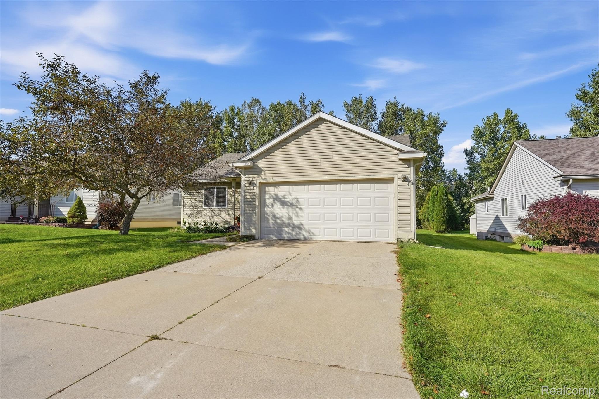 2649 Thistlewood Drive Property Photo 32