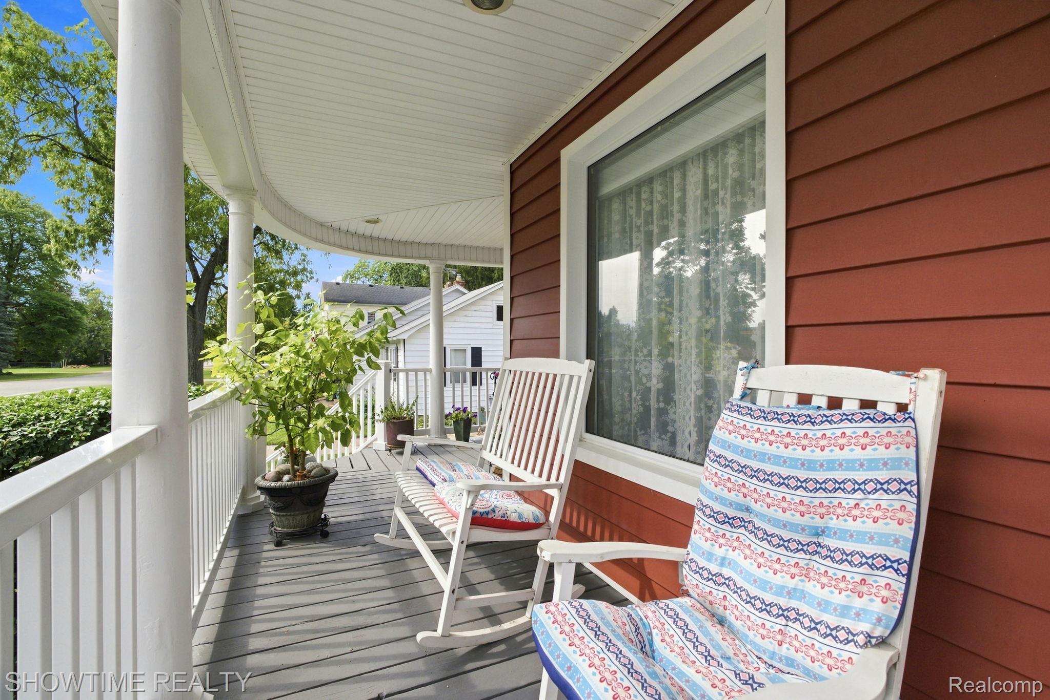 1513 Saint Clair Boulevard Property Photo 5