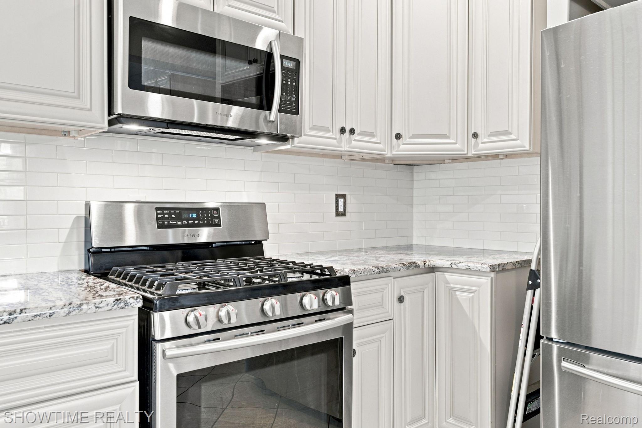 1513 Saint Clair Boulevard Property Photo 17