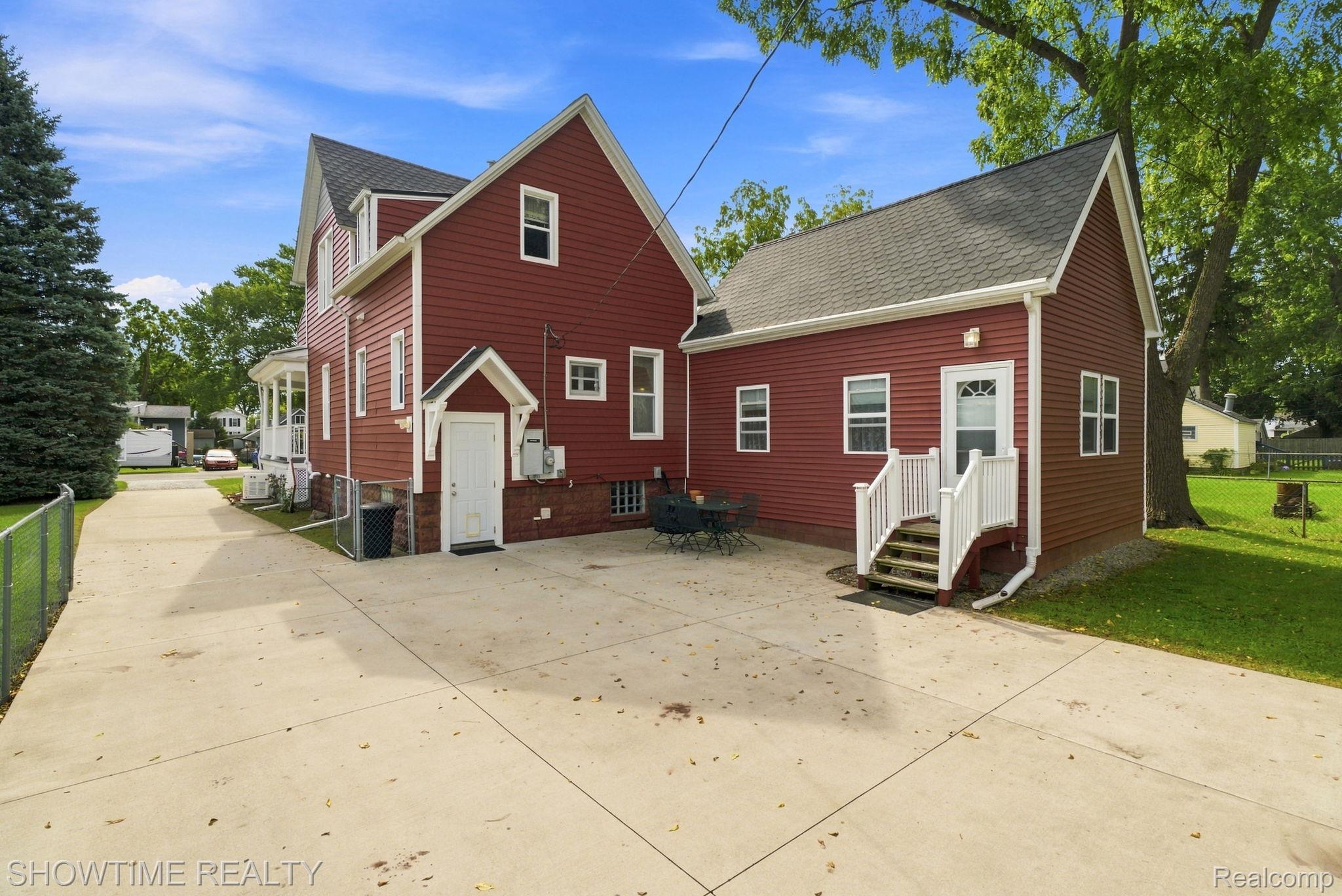 1513 Saint Clair Boulevard Property Photo 49