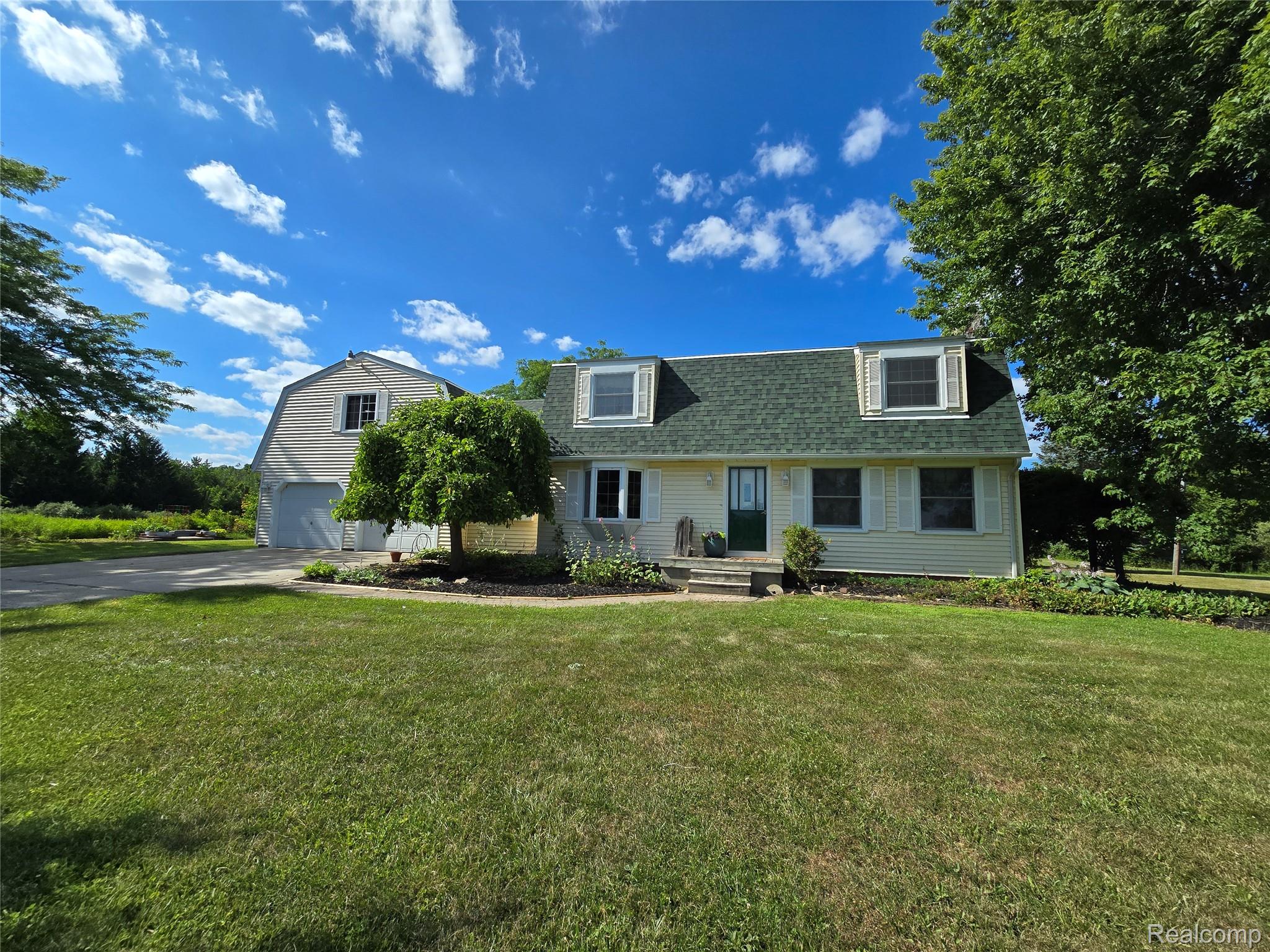 5282 Mcintyre Road Property Photo 1
