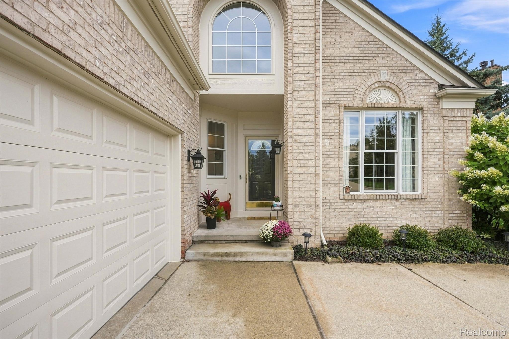 1385 Copper Circle Property Photo 8