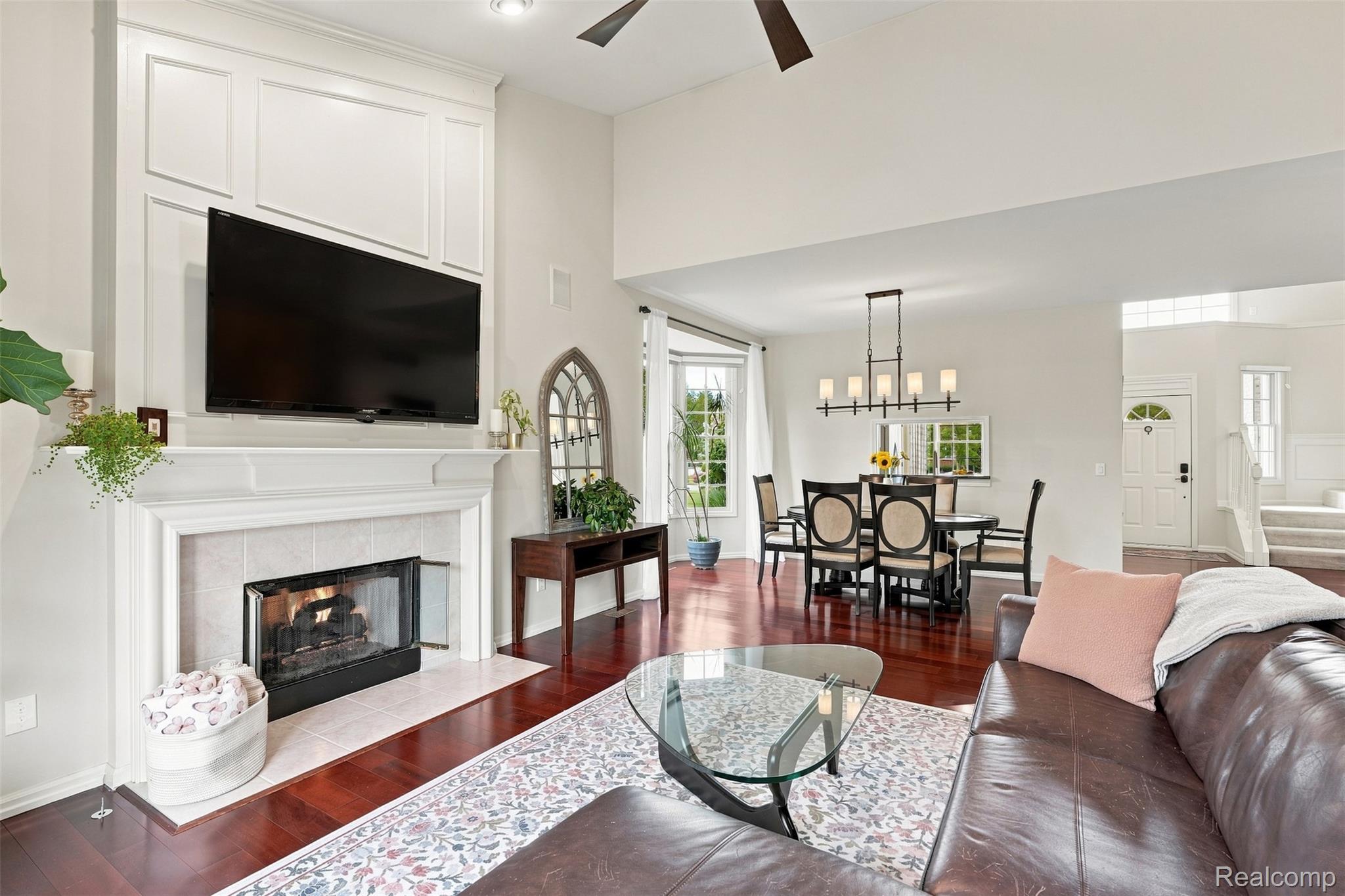 1385 Copper Circle Property Photo 12
