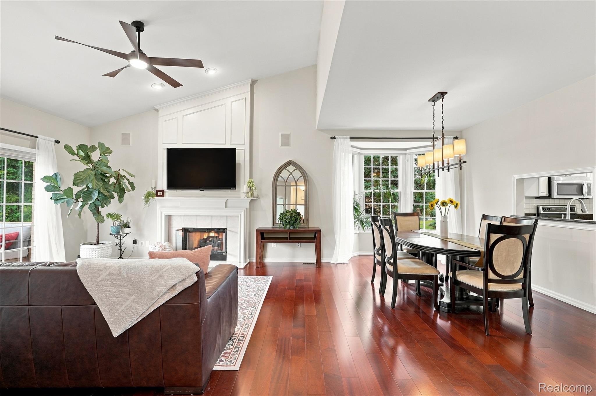 1385 Copper Circle Property Photo 25