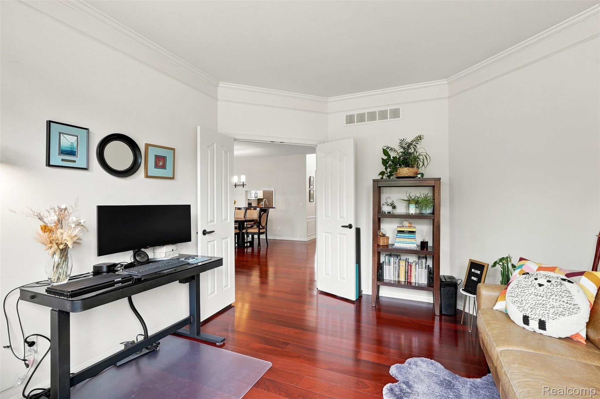 1385 Copper Circle Property Photo 27