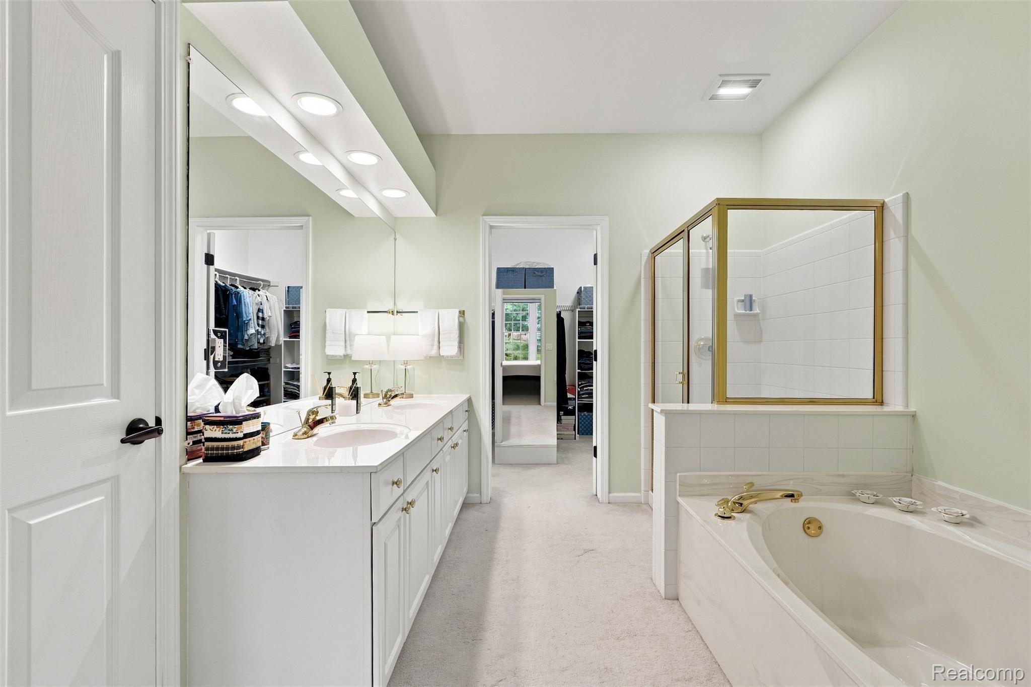 1385 Copper Circle Property Photo 33