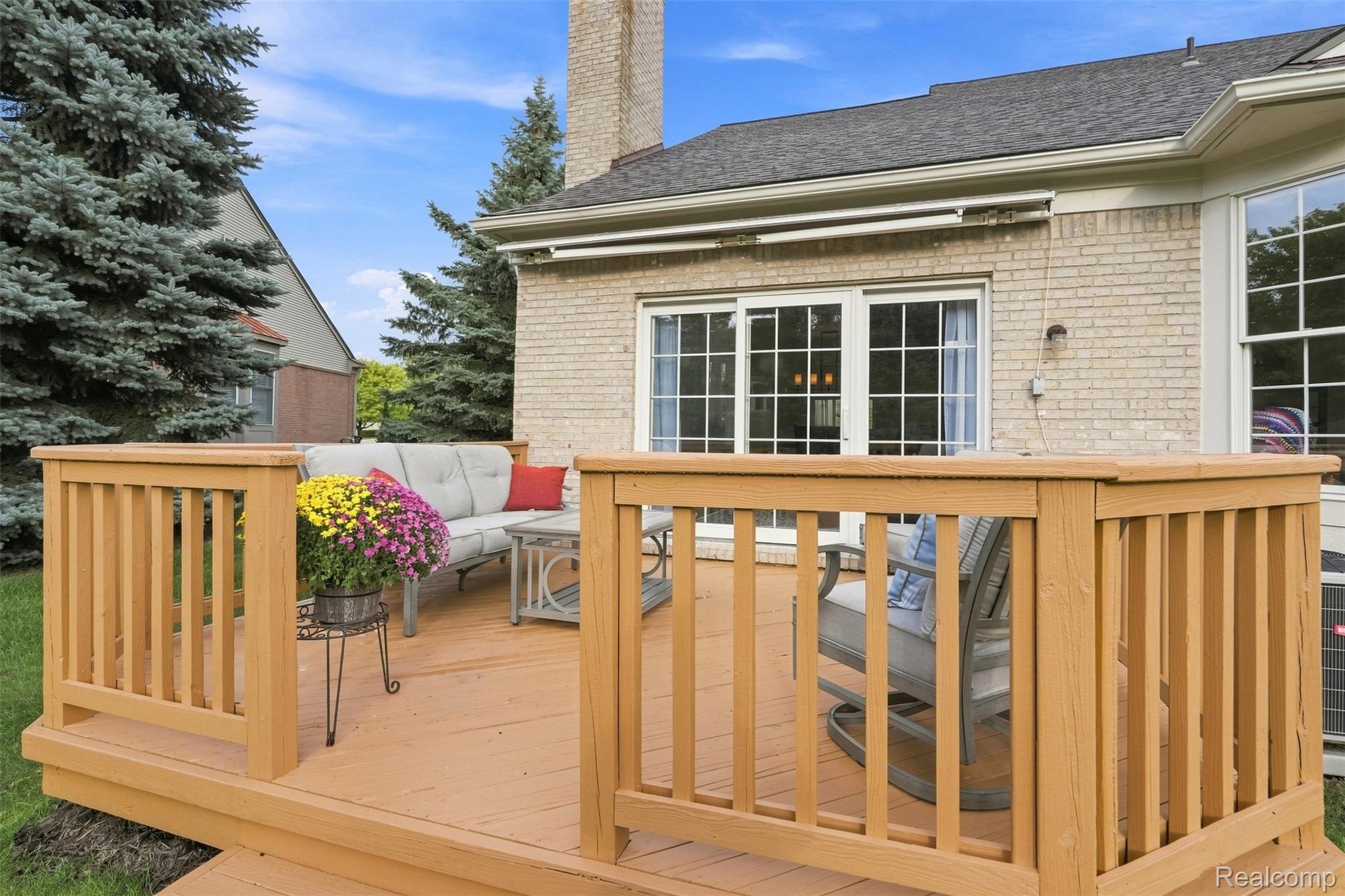 1385 Copper Circle Property Photo 48