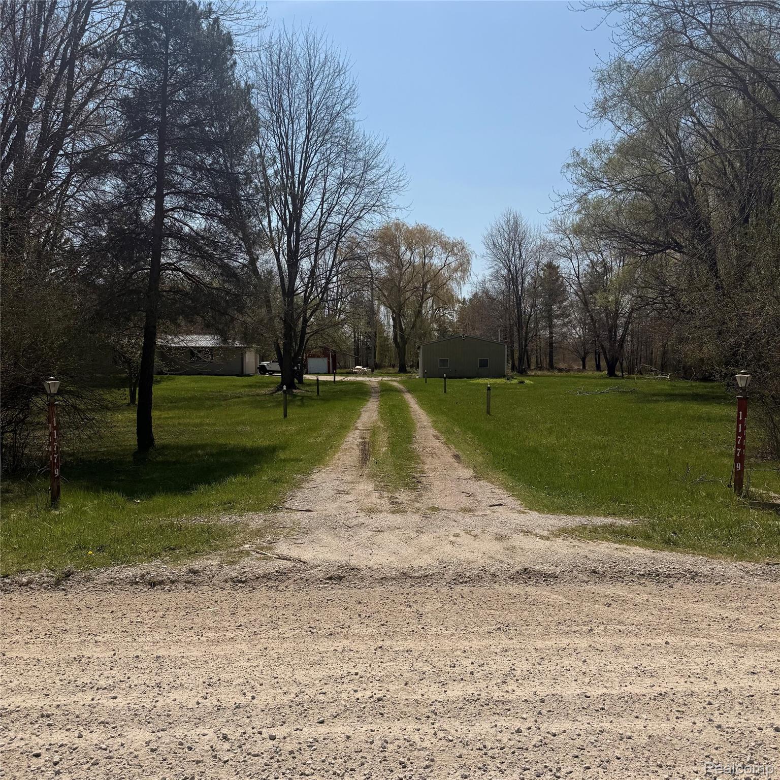 11779 Dunn Road Property Photo 10